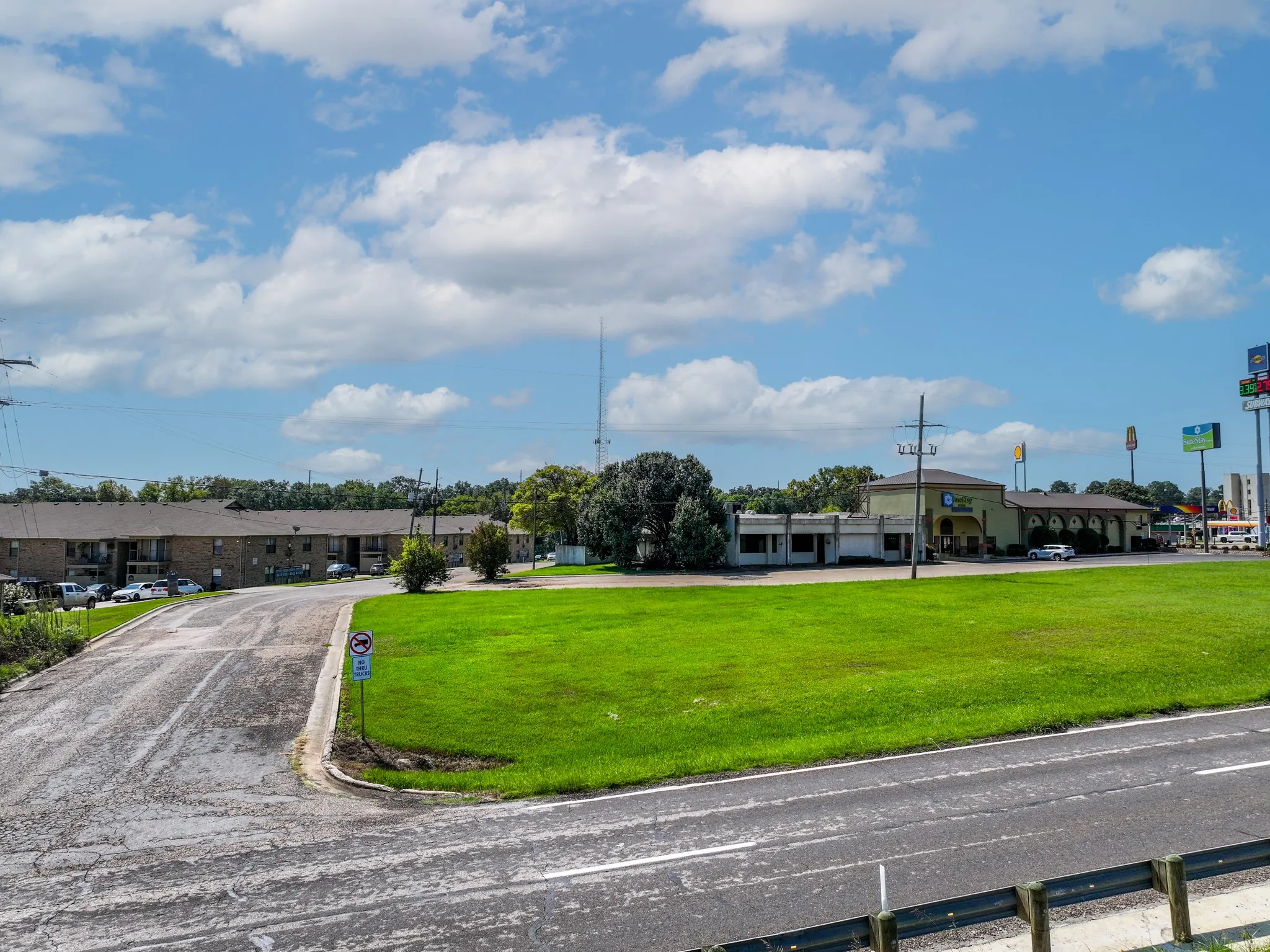 Retail For Sale in Titus County , 108 E Burton Road, Mt Pleasant, Texas 75455, 0, 0, Garage spaces, 0 Sqft, built in 1975, Preowned, mls#21062802, Real Estate Agent in Mt Pleasant, Homes For Sale in Titus county, Homes For Sale in Mt Pleasant, Realtor in Mt Pleasant Texas, Real Estate Brokerage Independent Realty Texas, Luminita Cordes Realtor