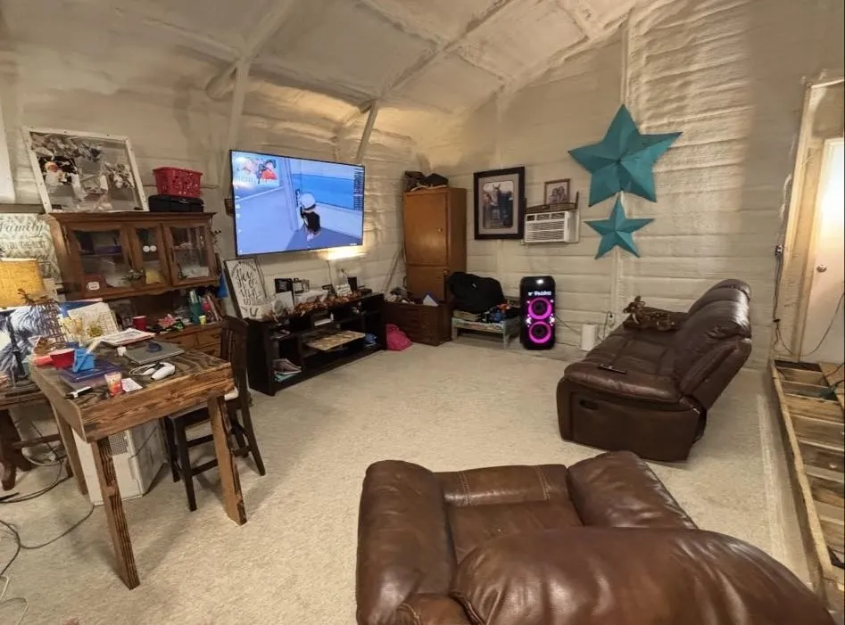 Manufactured Home For Sale in Anderson County , 16399 N US Highway 287, Tennessee Colony, Texas 75861, 0, 1 Bathroom, Garage spaces, 1,914 Sqft, built in 1980, mls#21061899, Real Estate Agent in Tennessee Colony, Homes For Sale in Anderson county, Homes For Sale in Tennessee Colony, Realtor in Tennessee Colony Texas, Real Estate Brokerage Independent Realty Texas, Luminita Cordes Realtor