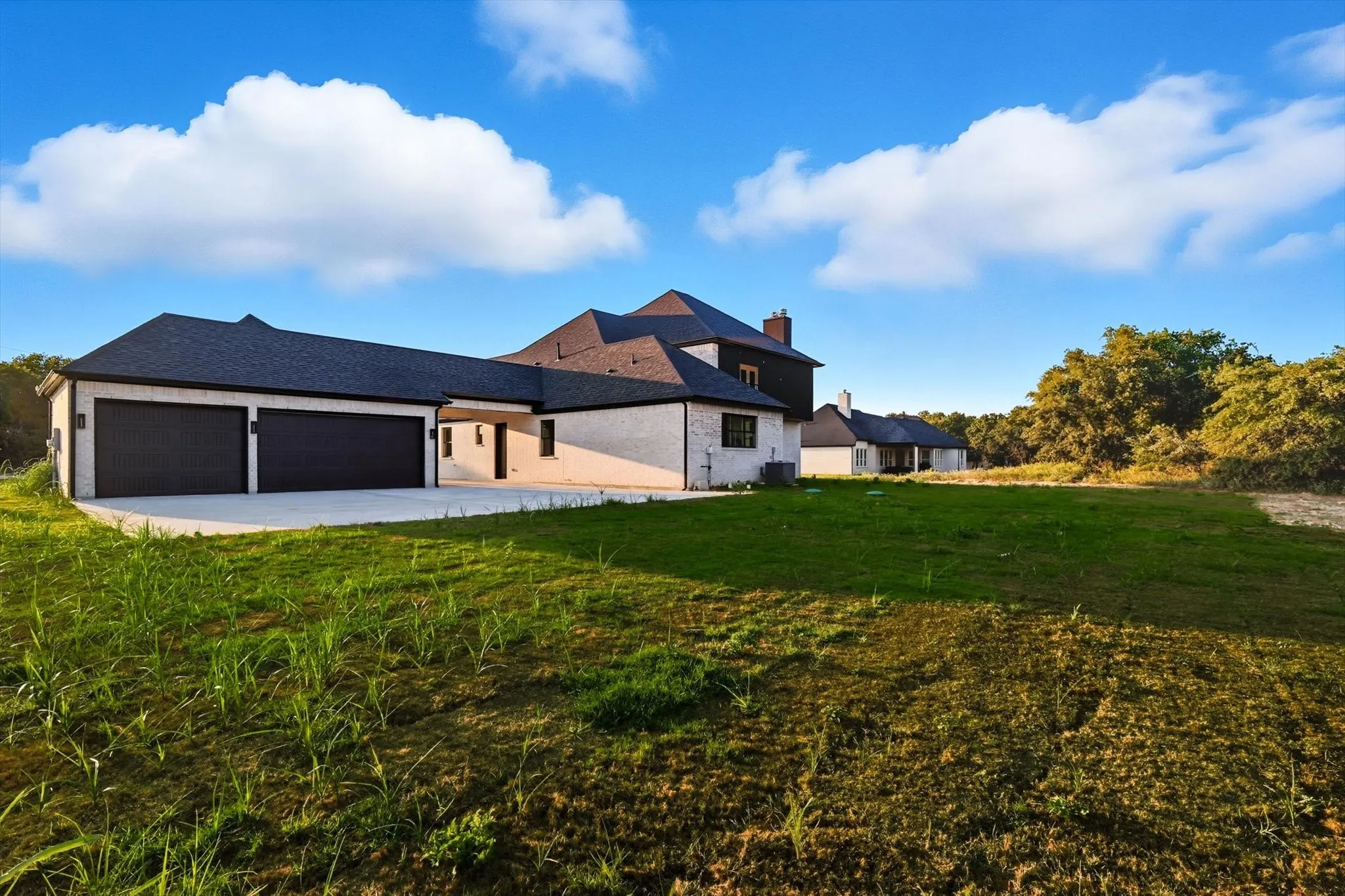 Single Family Residence For Sale in Parker County , 2061 Glenhollow Drive, Weatherford, Texas 76088, 5 Bedroom, 3 Bathroom, 3 Garage spaces, 3,131 Sqft, built in 2025, New Construction - Complete, mls#21062590, Real Estate Agent in Weatherford, Homes For Sale in Parker county, Homes For Sale in Weatherford, Realtor in Weatherford Texas, Real Estate Brokerage Independent Realty Texas, Luminita Cordes Realtor