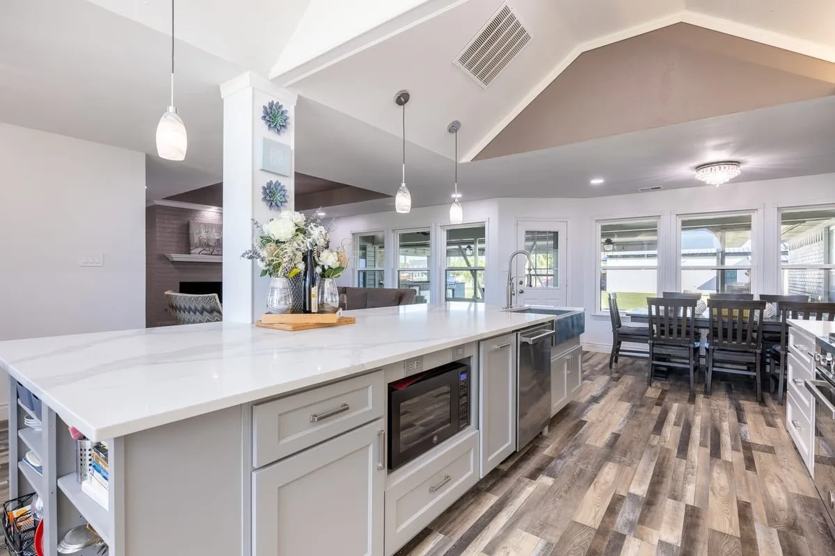 Large island and breakfast bar this is a Chef's delight kitchen!
