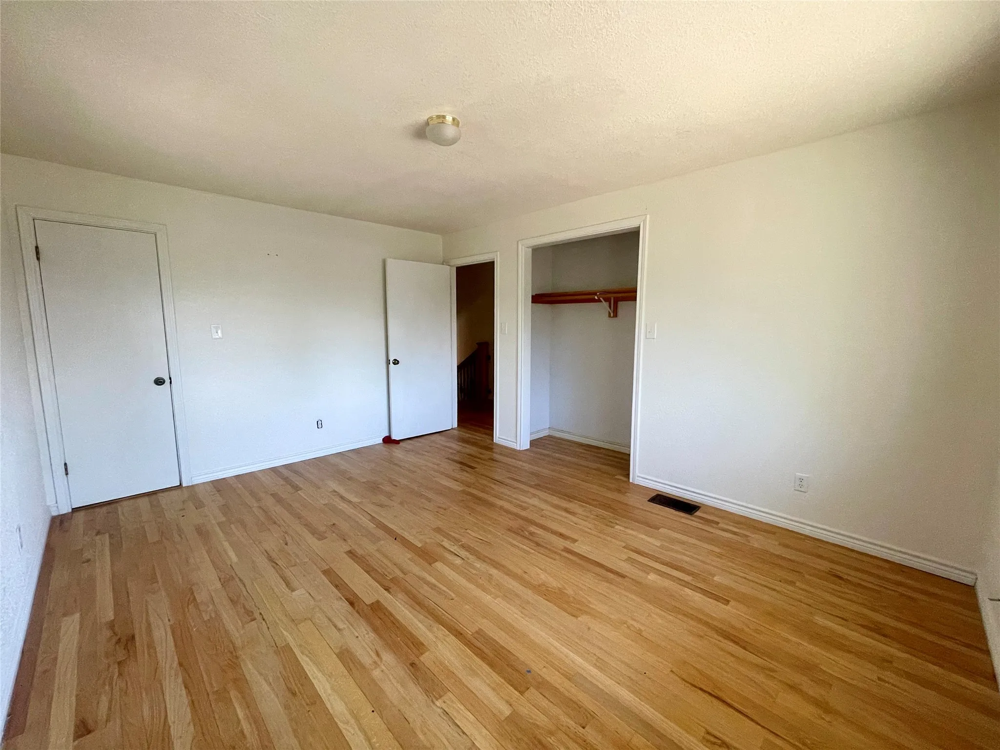 Single Family Residence For Sale in Hardeman County , 500 Green Street, Quanah, Texas 79252, 3 Bedroom, 1 Bathroom, 2 Garage spaces, 2,224 Sqft, built in 1977, mls#21063586, Real Estate Agent in Quanah, Homes For Sale in Hardeman county, Homes For Sale in Quanah, Realtor in Quanah Texas, Real Estate Brokerage Independent Realty Texas, Luminita Cordes Realtor