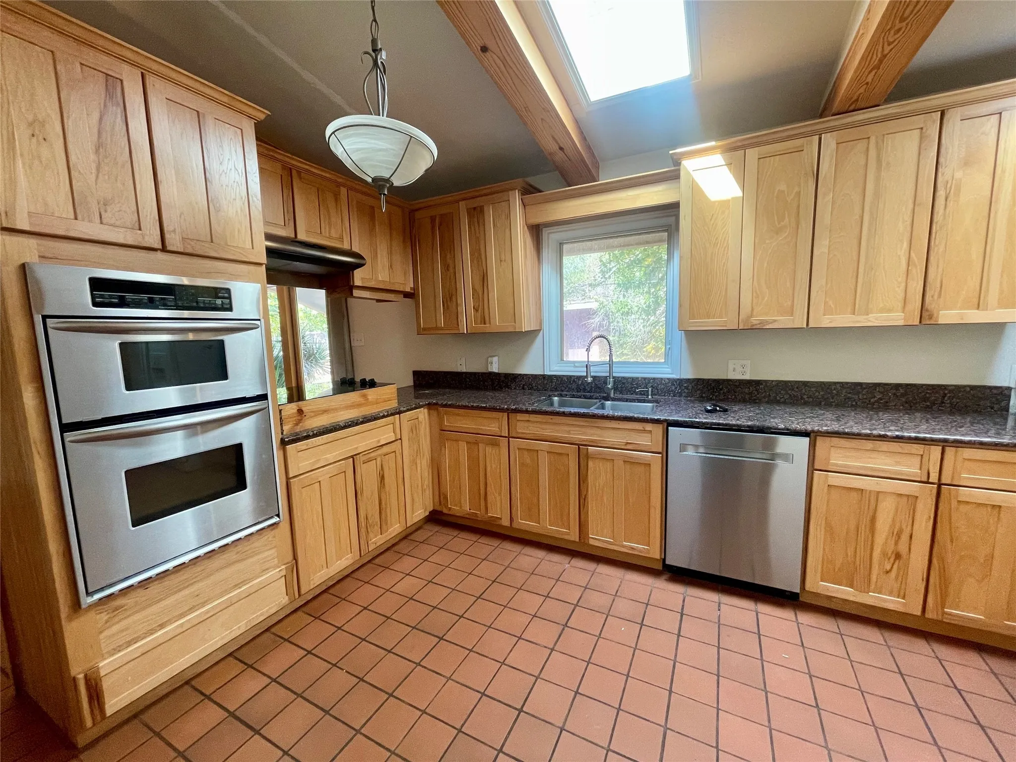 Single Family Residence For Sale in Hardeman County , 500 Green Street, Quanah, Texas 79252, 3 Bedroom, 1 Bathroom, 2 Garage spaces, 2,224 Sqft, built in 1977, mls#21063586, Real Estate Agent in Quanah, Homes For Sale in Hardeman county, Homes For Sale in Quanah, Realtor in Quanah Texas, Real Estate Brokerage Independent Realty Texas, Luminita Cordes Realtor