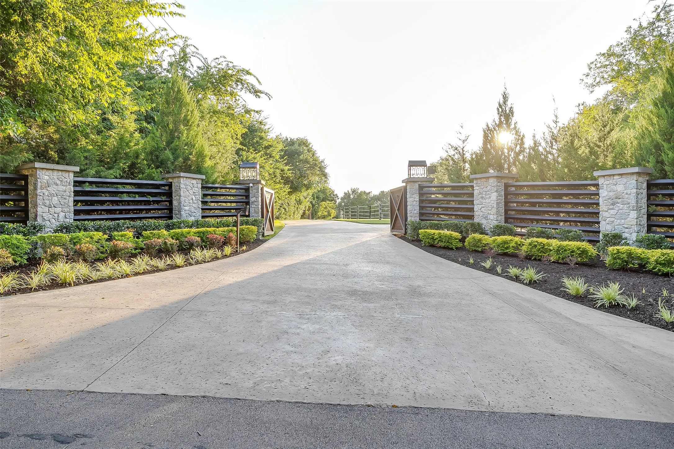 A rare opportunity to own a protected piece of North Texas history — welcome to TK Trails.
Privacy, beauty, performance — no compromises at TK Trails.