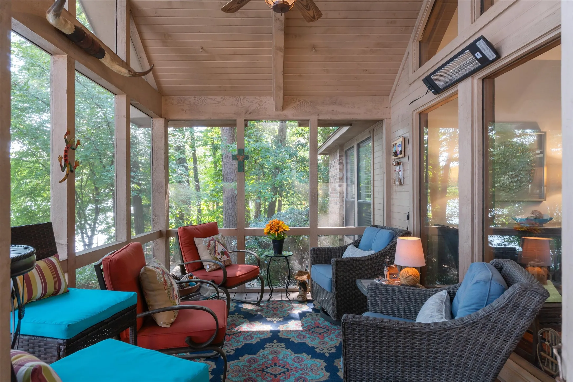 Screened Patio - Bug Free Zone!
