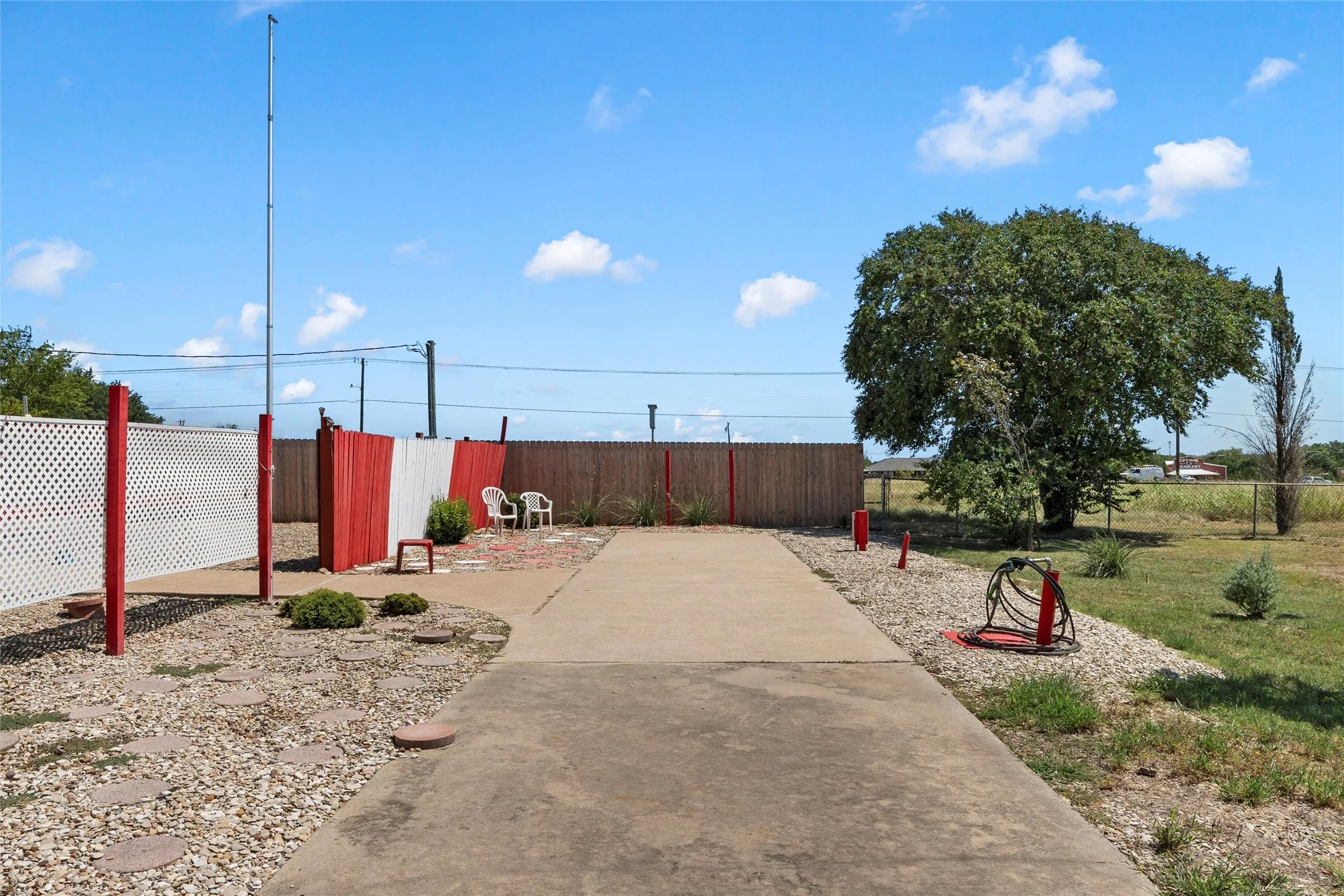 Office For Sale in Mc Lennan County , 303 Westlake Drive, Woodway, Texas 76712, 0, 0, Garage spaces, 2,968 Sqft, built in 1993, Preowned, mls#21050787, Real Estate Agent in Woodway, Homes For Sale in Mc Lennan county, Homes For Sale in Woodway, Realtor in Woodway Texas, Real Estate Brokerage Independent Realty Texas, Luminita Cordes Realtor