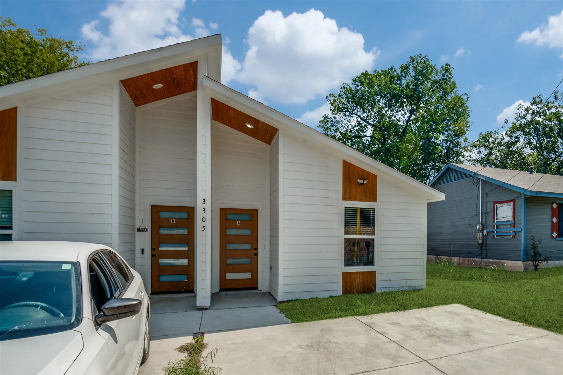Duplex For Rent in Hunt County , 3305 Mineola Street A, Greenville, Texas 75401, 3 Bedroom, 2 Bathroom, Garage spaces, 1,017 Sqft, built in 2025, New Construction - Complete, mls#21063387, Real Estate Agent in Greenville, Homes For Rent in Hunt county, Homes For Rent in Greenville, Realtor in Greenville Texas, Real Estate Brokerage Independent Realty Texas, Luminita Cordes Realtor