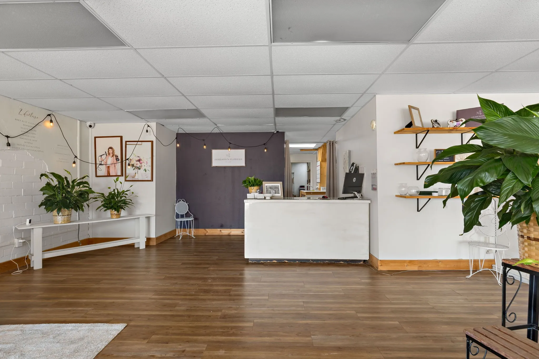 Reception area with a drop ceiling