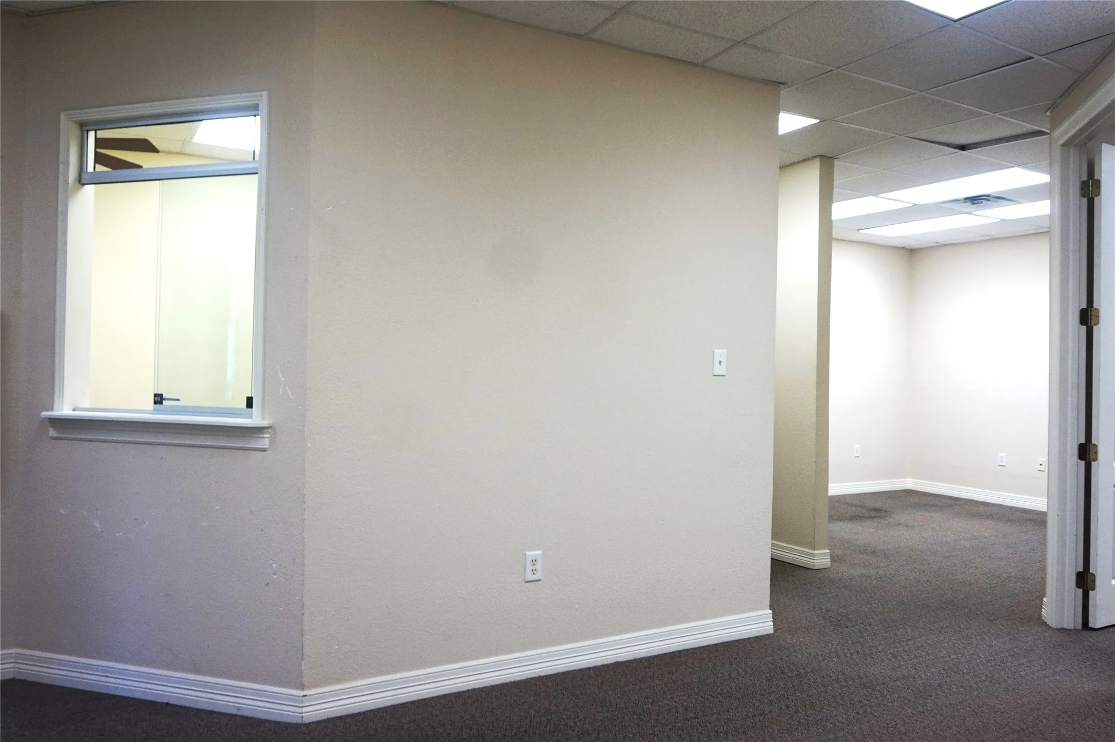 Office For Rent in Grayson County , 120 S Crockett Street, Sherman, Texas 75090, 0, 0, Garage spaces, 0 Sqft, built in 1920, Preowned, mls#21064441, Real Estate Agent in Sherman, Homes For Rent in Grayson county, Homes For Rent in Sherman, Realtor in Sherman Texas, Real Estate Brokerage Independent Realty Texas, Luminita Cordes Realtor