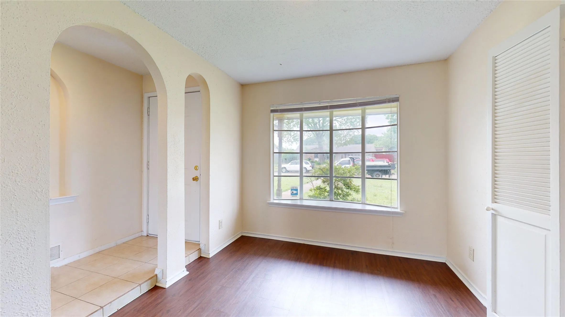 Single Family Residence For Sale in Dallas County , 1147 Shadyglen Circle, Richardson, Texas 75081, 3 Bedroom, 2 Bathroom, 2 Garage spaces, 1,270 Sqft, built in 1967, Preowned, mls#21064687, Real Estate Agent in Richardson, Homes For Sale in Dallas county, Homes For Sale in Richardson, Realtor in Richardson Texas, Real Estate Brokerage Independent Realty Texas, Luminita Cordes Realtor