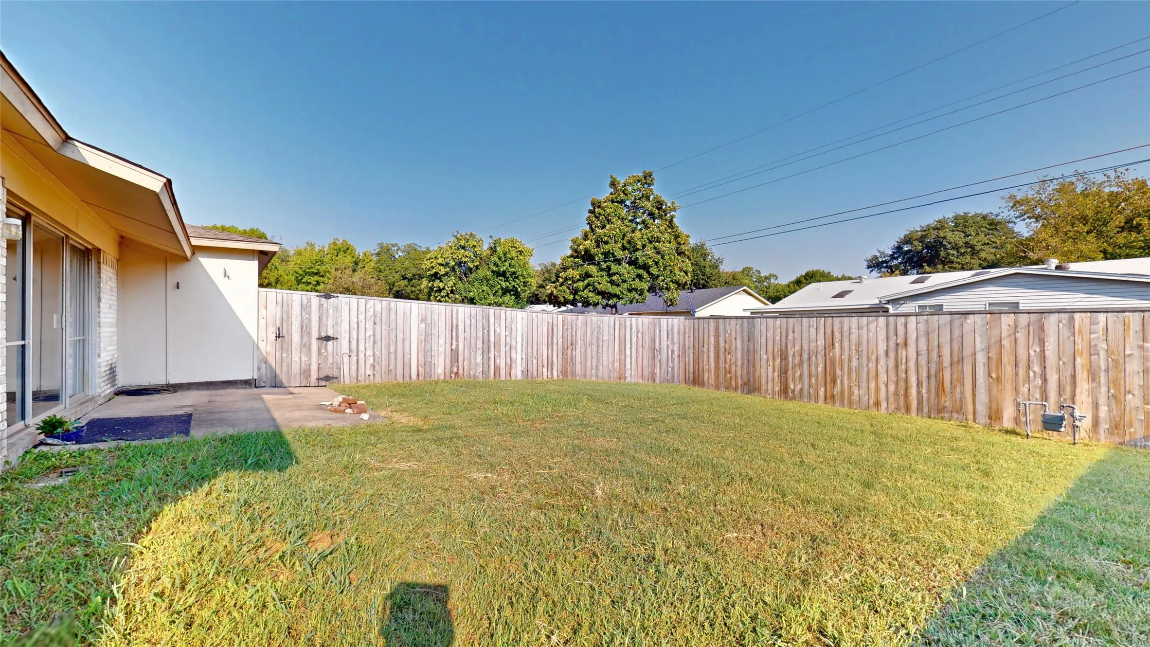 Single Family Residence For Sale in Dallas County , 1147 Shadyglen Circle, Richardson, Texas 75081, 3 Bedroom, 2 Bathroom, 2 Garage spaces, 1,270 Sqft, built in 1967, Preowned, mls#21064687, Real Estate Agent in Richardson, Homes For Sale in Dallas county, Homes For Sale in Richardson, Realtor in Richardson Texas, Real Estate Brokerage Independent Realty Texas, Luminita Cordes Realtor