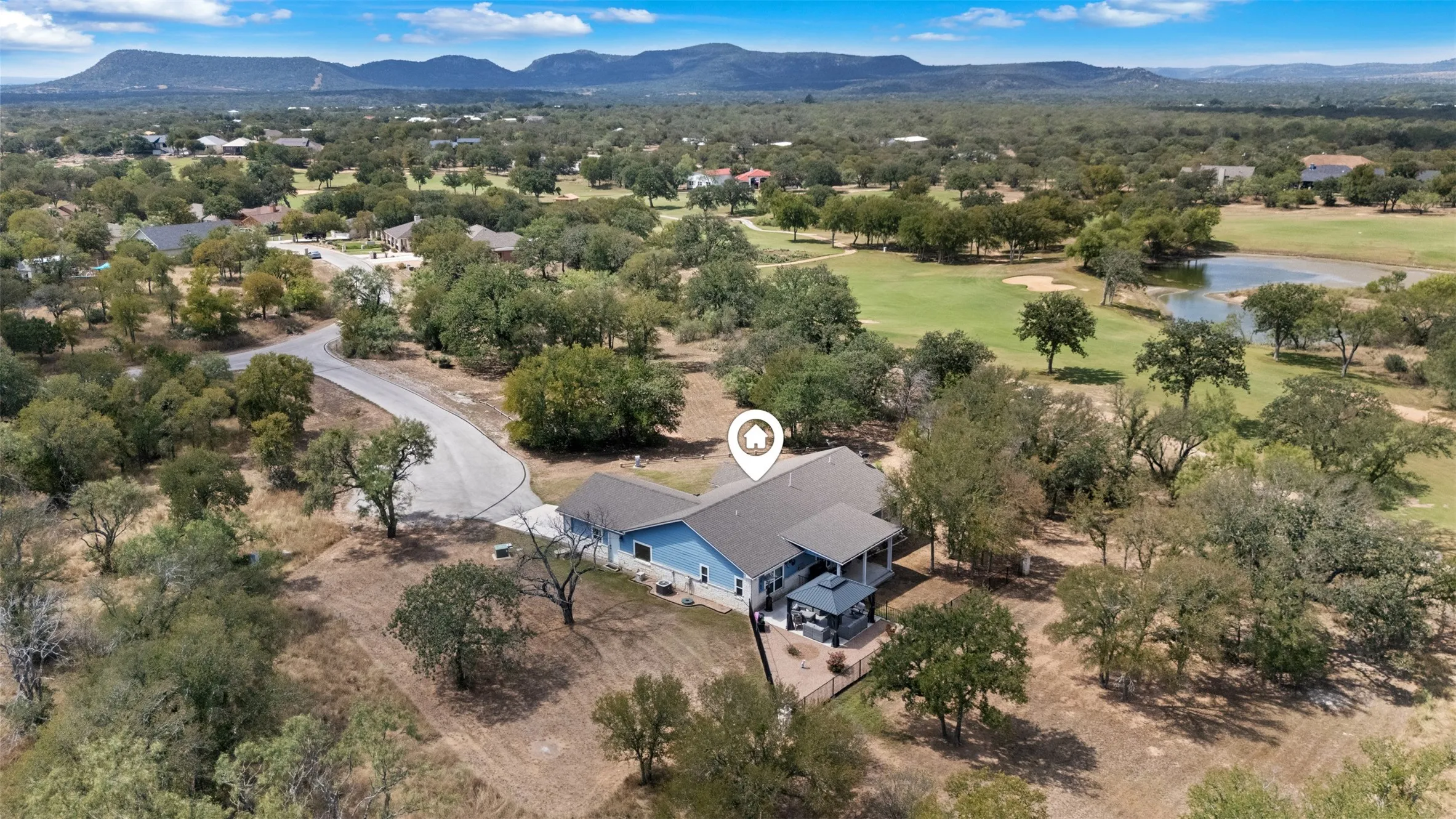 Single Family Residence For Sale in Llano County , 141 Eagle Point Cove, Kingsland, Texas 78639, 3 Bedroom, 2 Bathroom, 2 Garage spaces, 1,904 Sqft, built in 2015, mls#21063876, Real Estate Agent in Kingsland, Homes For Sale in Llano county, Homes For Sale in Kingsland, Realtor in Kingsland Texas, Real Estate Brokerage Independent Realty Texas, Luminita Cordes Realtor