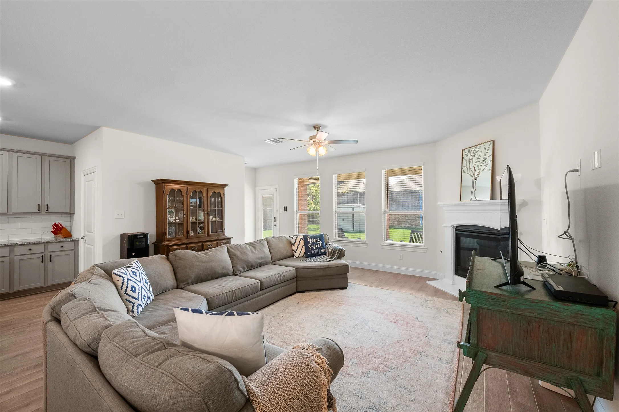 Single Family Residence For Sale in Denton County , 11000 Canyon Mine Drive, Aubrey, Texas 76227, 5 Bedroom, 4 Bathroom, 2 Garage spaces, 3,366 Sqft, built in 2021, mls#21062719, Real Estate Agent in Aubrey, Homes For Sale in Denton county, Homes For Sale in Aubrey, Realtor in Aubrey Texas, Real Estate Brokerage Independent Realty Texas, Luminita Cordes Realtor