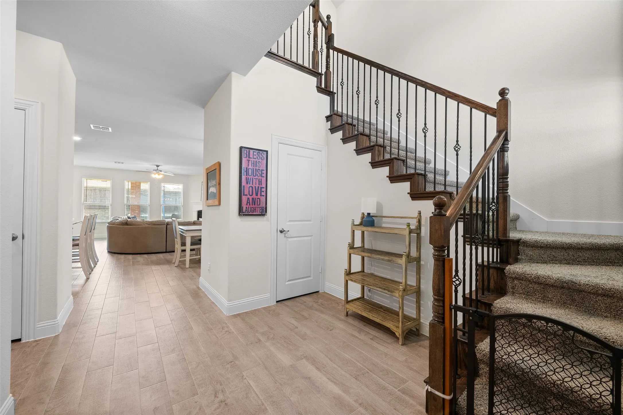 Single Family Residence For Sale in Denton County , 11000 Canyon Mine Drive, Aubrey, Texas 76227, 5 Bedroom, 4 Bathroom, 2 Garage spaces, 3,366 Sqft, built in 2021, mls#21062719, Real Estate Agent in Aubrey, Homes For Sale in Denton county, Homes For Sale in Aubrey, Realtor in Aubrey Texas, Real Estate Brokerage Independent Realty Texas, Luminita Cordes Realtor