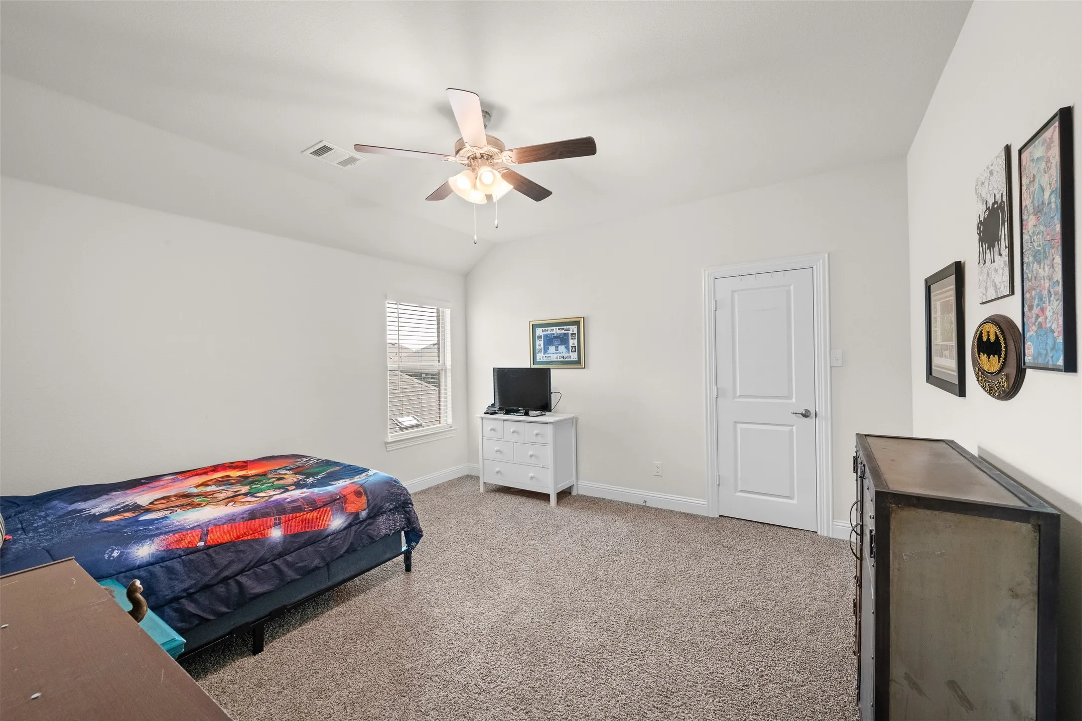 Single Family Residence For Sale in Denton County , 11000 Canyon Mine Drive, Aubrey, Texas 76227, 5 Bedroom, 4 Bathroom, 2 Garage spaces, 3,366 Sqft, built in 2021, mls#21062719, Real Estate Agent in Aubrey, Homes For Sale in Denton county, Homes For Sale in Aubrey, Realtor in Aubrey Texas, Real Estate Brokerage Independent Realty Texas, Luminita Cordes Realtor