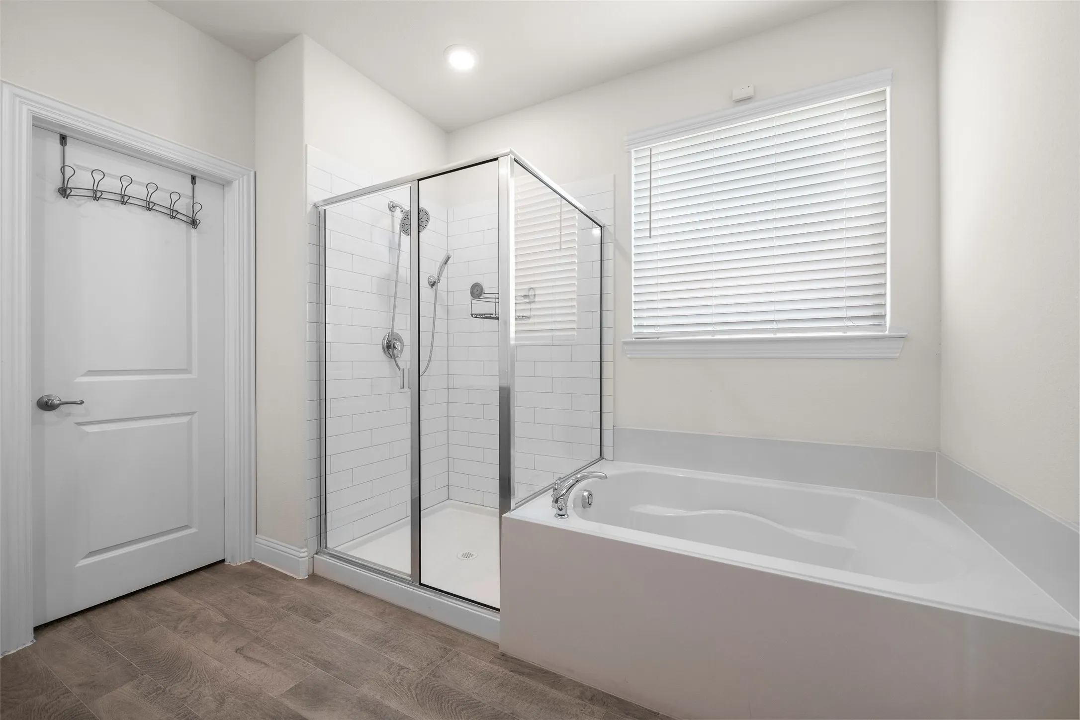 Single Family Residence For Sale in Denton County , 11000 Canyon Mine Drive, Aubrey, Texas 76227, 5 Bedroom, 4 Bathroom, 2 Garage spaces, 3,366 Sqft, built in 2021, mls#21062719, Real Estate Agent in Aubrey, Homes For Sale in Denton county, Homes For Sale in Aubrey, Realtor in Aubrey Texas, Real Estate Brokerage Independent Realty Texas, Luminita Cordes Realtor