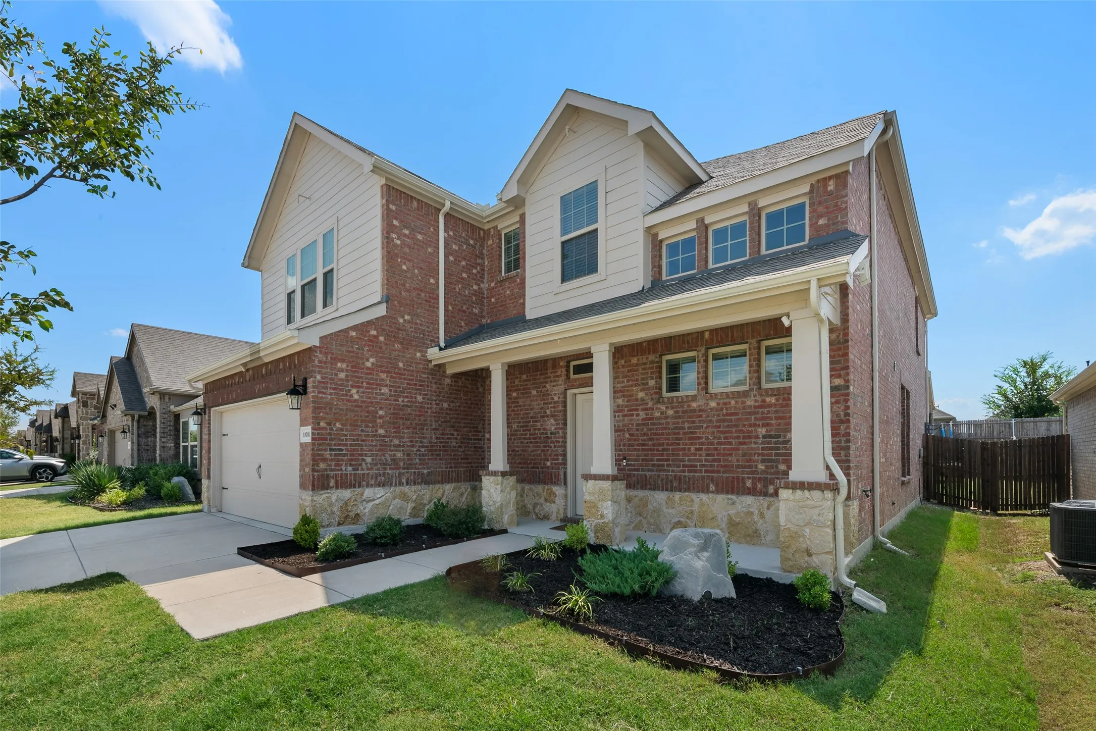 Single Family Residence For Sale in Denton County , 11000 Canyon Mine Drive, Aubrey, Texas 76227, 5 Bedroom, 4 Bathroom, 2 Garage spaces, 3,366 Sqft, built in 2021, mls#21062719, Real Estate Agent in Aubrey, Homes For Sale in Denton county, Homes For Sale in Aubrey, Realtor in Aubrey Texas, Real Estate Brokerage Independent Realty Texas, Luminita Cordes Realtor