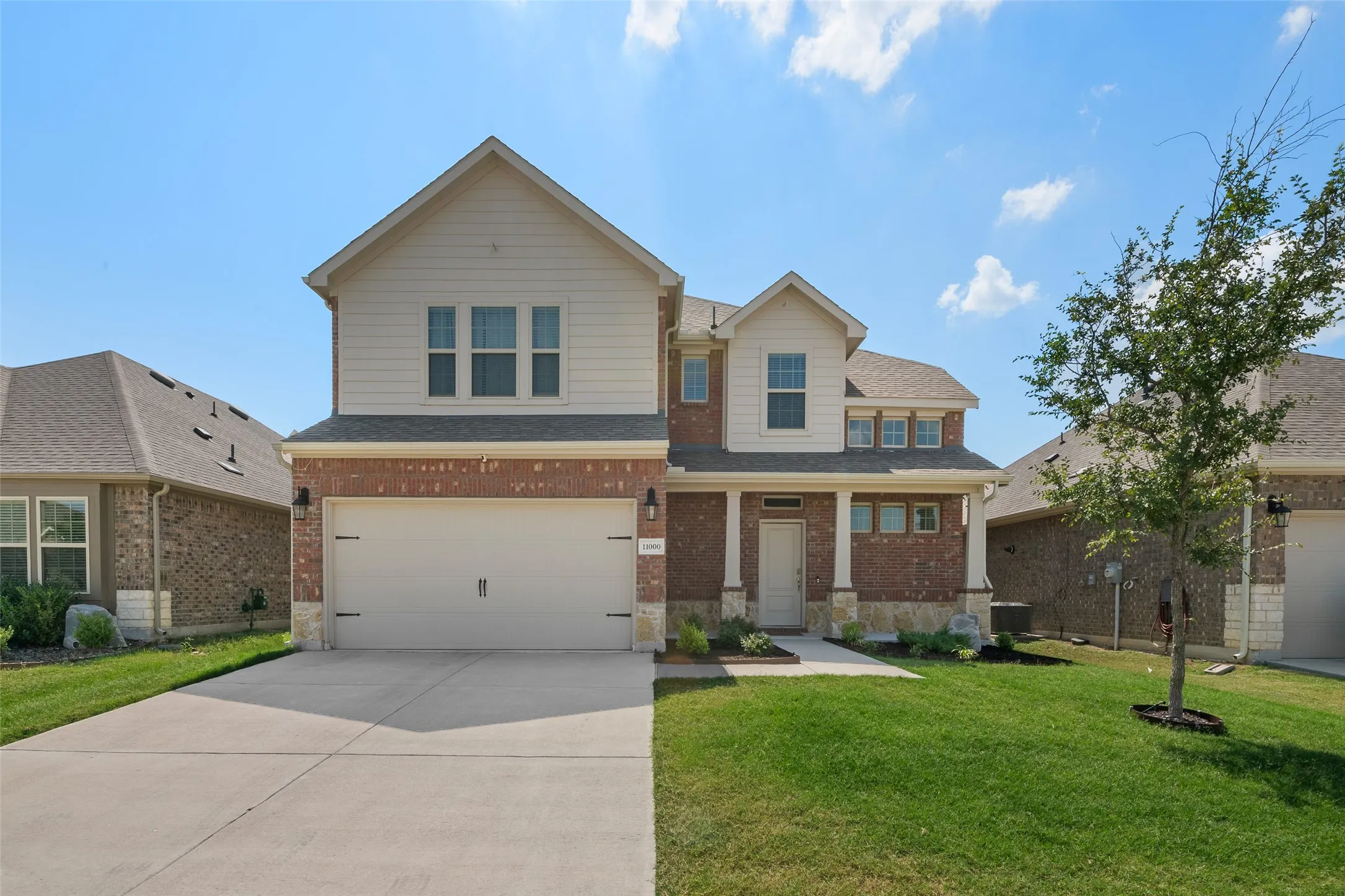 Single Family Residence For Sale in Denton County , 11000 Canyon Mine Drive, Aubrey, Texas 76227, 5 Bedroom, 4 Bathroom, 2 Garage spaces, 3,366 Sqft, built in 2021, mls#21062719, Real Estate Agent in Aubrey, Homes For Sale in Denton county, Homes For Sale in Aubrey, Realtor in Aubrey Texas, Real Estate Brokerage Independent Realty Texas, Luminita Cordes Realtor