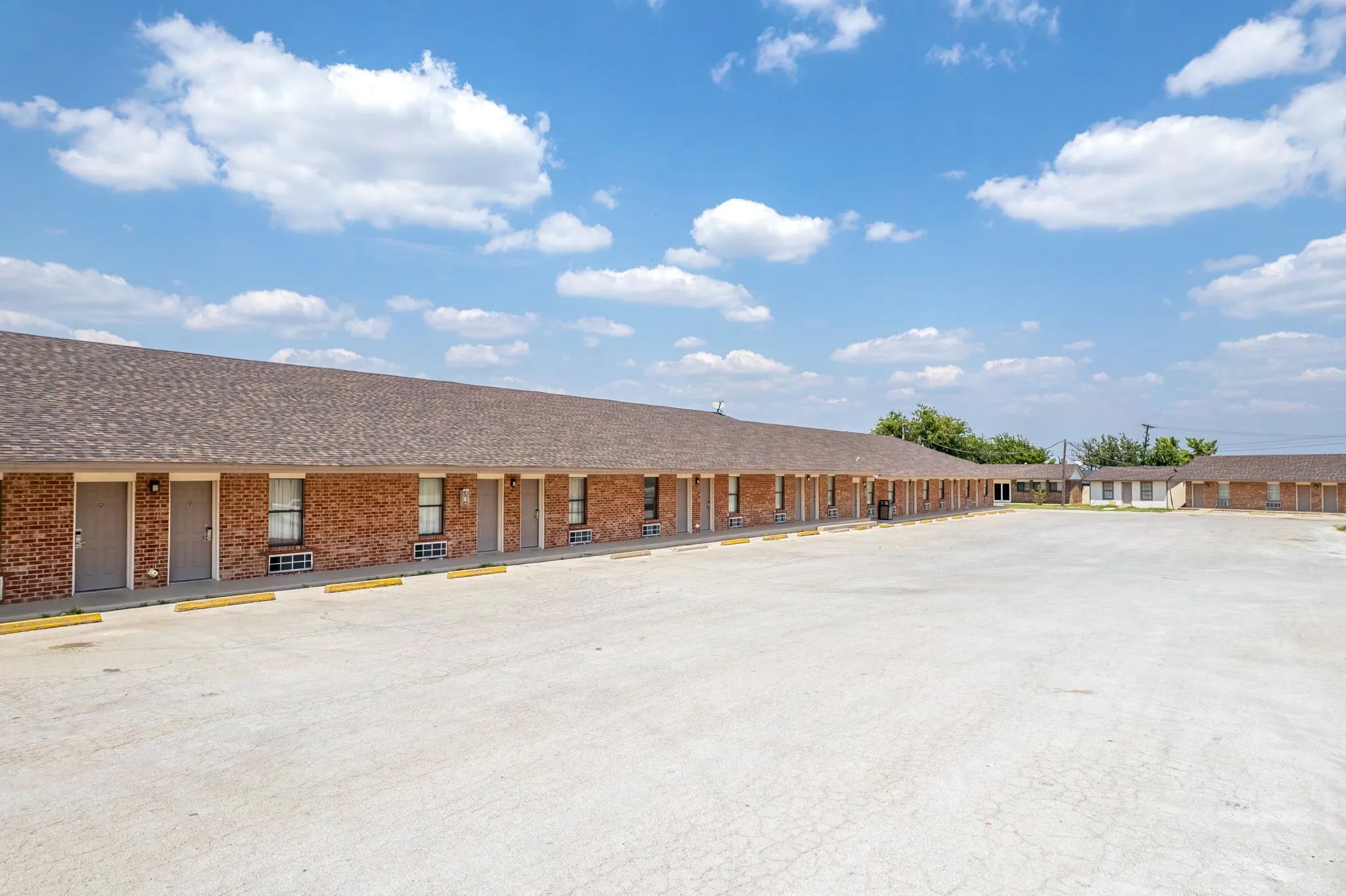 Hotel/Motel For Sale in Brown County , 4410 Highway 377 S, Brownwood, Texas 76801, 0, 0, Garage spaces, 0 Sqft, built in 0, Preowned, mls#21055316, Real Estate Agent in Brownwood, Homes For Sale in Brown county, Homes For Sale in Brownwood, Realtor in Brownwood Texas, Real Estate Brokerage Independent Realty Texas, Luminita Cordes Realtor