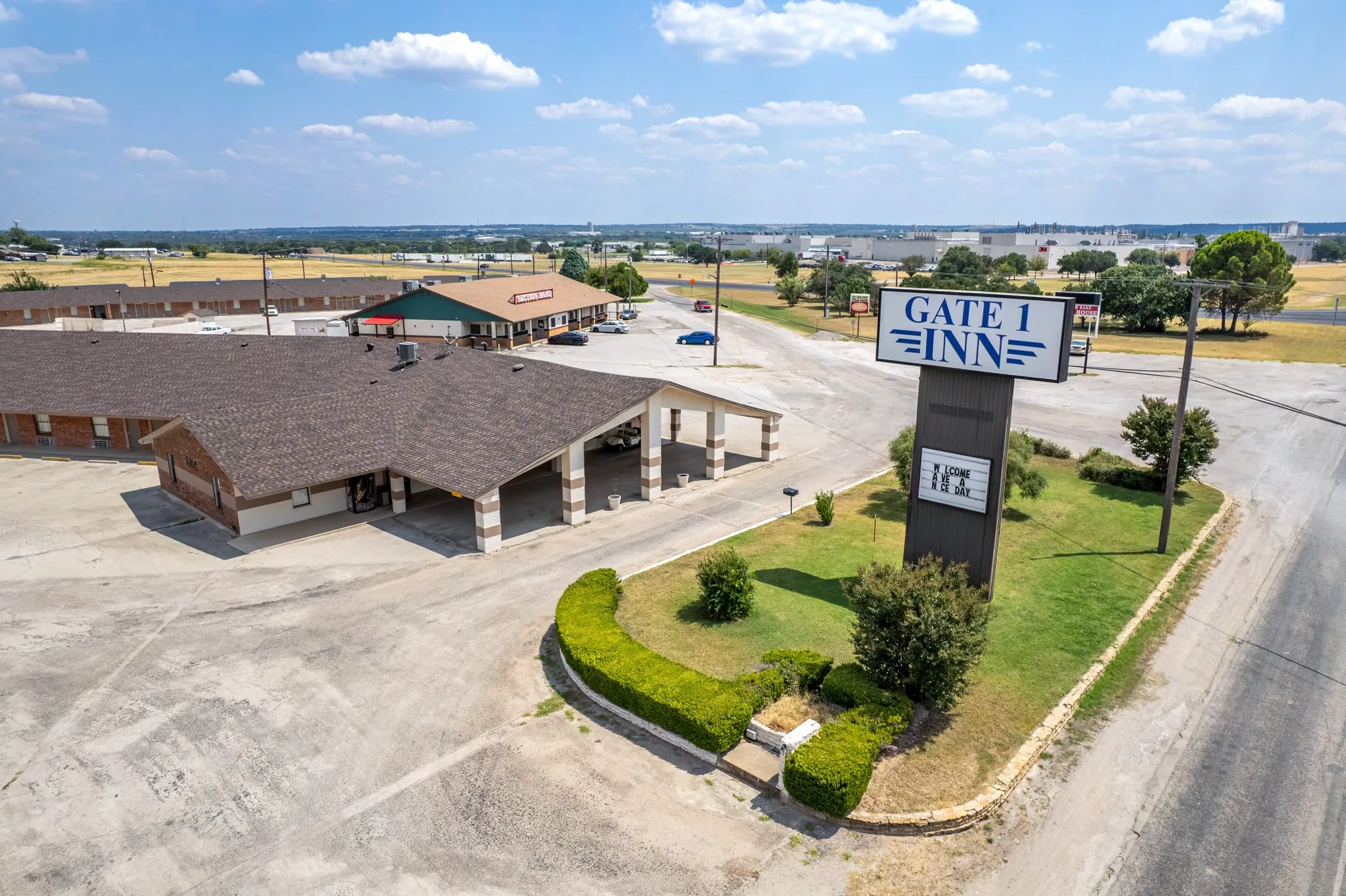 Hotel/Motel For Sale in Brown County , 4410 Highway 377 S, Brownwood, Texas 76801, 0, 0, Garage spaces, 0 Sqft, built in 0, Preowned, mls#21055316, Real Estate Agent in Brownwood, Homes For Sale in Brown county, Homes For Sale in Brownwood, Realtor in Brownwood Texas, Real Estate Brokerage Independent Realty Texas, Luminita Cordes Realtor