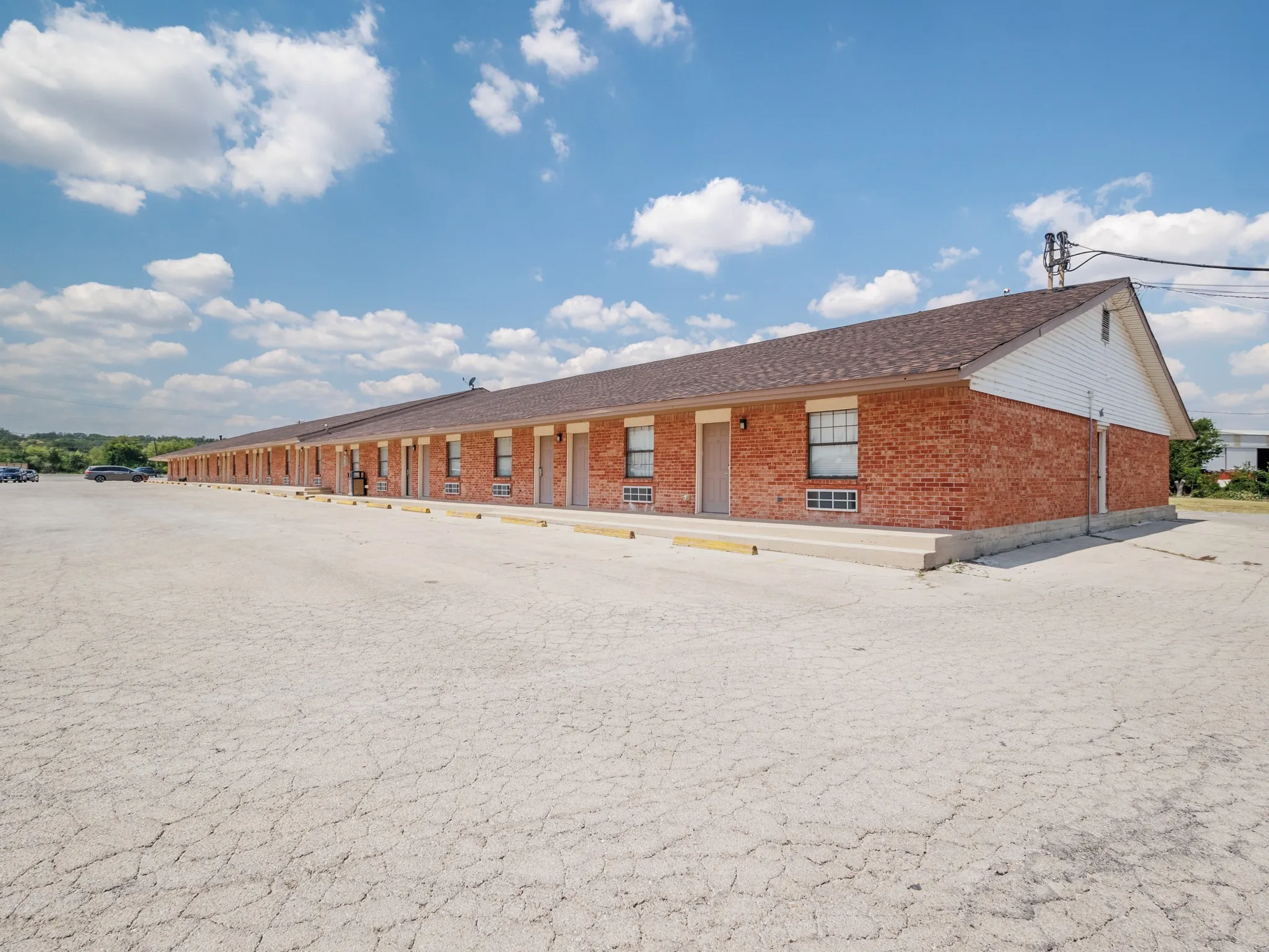 Hotel/Motel For Sale in Brown County , 4410 Highway 377 S, Brownwood, Texas 76801, 0, 0, Garage spaces, 0 Sqft, built in 0, Preowned, mls#21055316, Real Estate Agent in Brownwood, Homes For Sale in Brown county, Homes For Sale in Brownwood, Realtor in Brownwood Texas, Real Estate Brokerage Independent Realty Texas, Luminita Cordes Realtor