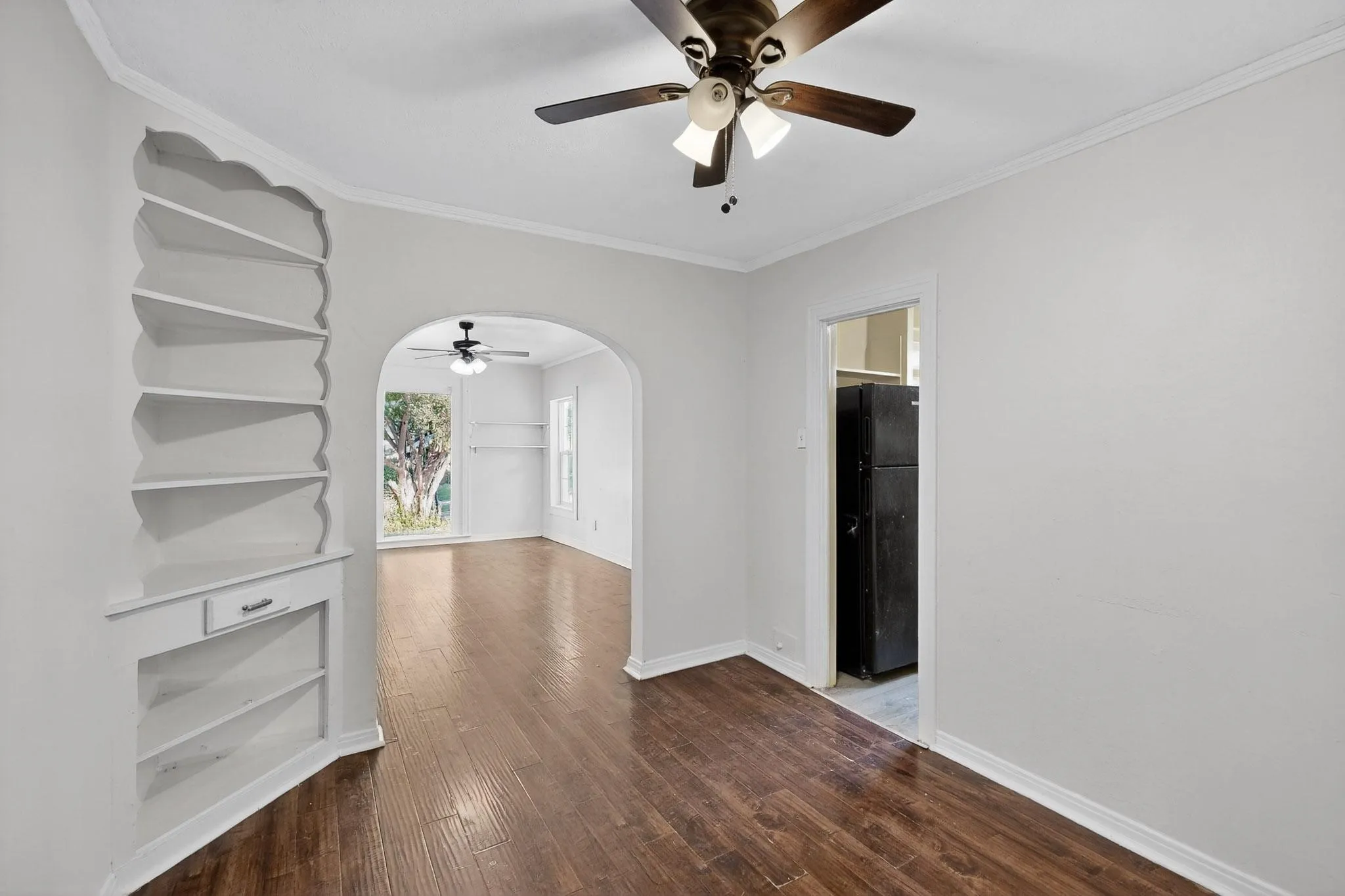 Duplex For Sale in Dallas County , 5020 Pershing Street, Dallas, Texas 75206, 2 Bedroom, 2 Bathroom, 2 Garage spaces, 0 Sqft, built in 1938, Preowned, mls#21061033, Real Estate Agent in Dallas, Homes For Sale in Dallas county, Homes For Sale in Dallas, Realtor in Dallas Texas, Real Estate Brokerage Independent Realty Texas, Luminita Cordes Realtor