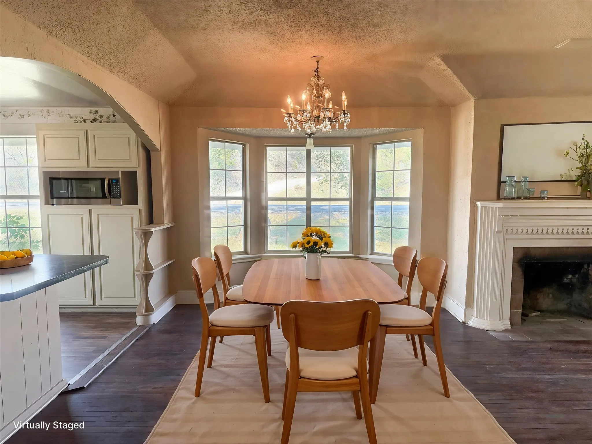 Single Family Residence For Sale in Palo Pinto County , 1401 Highway 180 W, Mineral Wells, Texas 76067, 4 Bedroom, 2 Bathroom, Garage spaces, 2,408 Sqft, built in 1948, Preowned, mls#21064934, Real Estate Agent in Mineral Wells, Homes For Sale in Palo Pinto county, Homes For Sale in Mineral Wells, Realtor in Mineral Wells Texas, Real Estate Brokerage Independent Realty Texas, Luminita Cordes Realtor