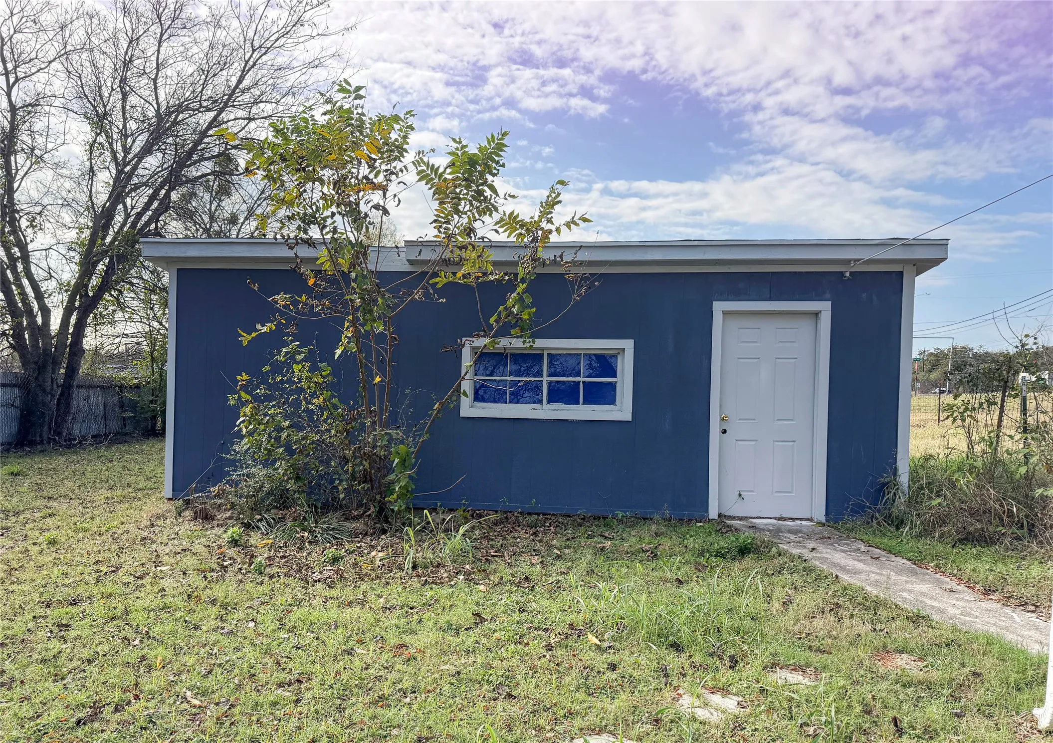 Single Family Residence For Sale in Palo Pinto County , 1401 Highway 180 W, Mineral Wells, Texas 76067, 4 Bedroom, 2 Bathroom, Garage spaces, 2,408 Sqft, built in 1948, Preowned, mls#21064934, Real Estate Agent in Mineral Wells, Homes For Sale in Palo Pinto county, Homes For Sale in Mineral Wells, Realtor in Mineral Wells Texas, Real Estate Brokerage Independent Realty Texas, Luminita Cordes Realtor