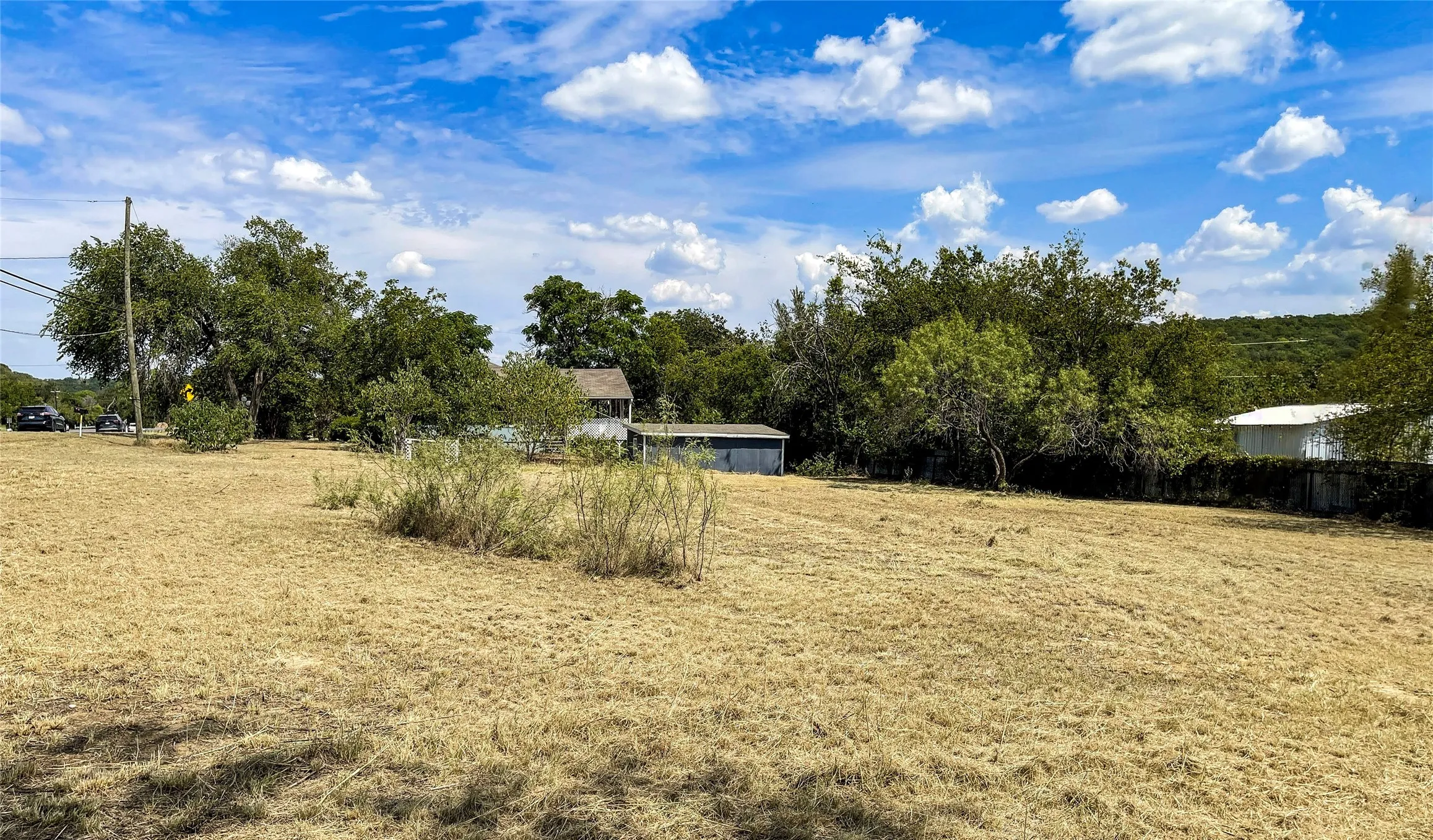 Single Family Residence For Sale in Palo Pinto County , 1401 Highway 180 W, Mineral Wells, Texas 76067, 4 Bedroom, 2 Bathroom, Garage spaces, 2,408 Sqft, built in 1948, Preowned, mls#21064934, Real Estate Agent in Mineral Wells, Homes For Sale in Palo Pinto county, Homes For Sale in Mineral Wells, Realtor in Mineral Wells Texas, Real Estate Brokerage Independent Realty Texas, Luminita Cordes Realtor