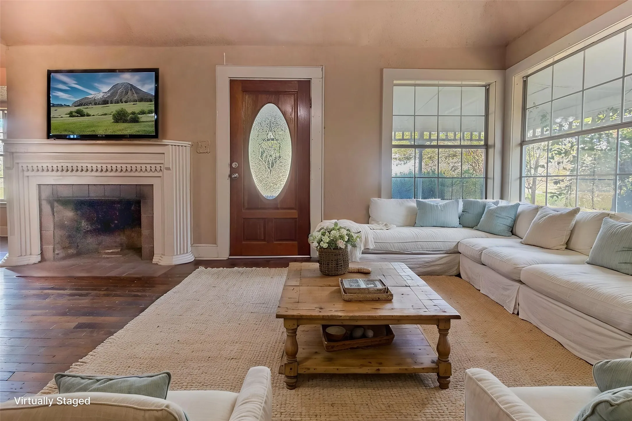 Single Family Residence For Sale in Palo Pinto County , 1401 Highway 180 W, Mineral Wells, Texas 76067, 4 Bedroom, 2 Bathroom, Garage spaces, 2,408 Sqft, built in 1948, Preowned, mls#21064934, Real Estate Agent in Mineral Wells, Homes For Sale in Palo Pinto county, Homes For Sale in Mineral Wells, Realtor in Mineral Wells Texas, Real Estate Brokerage Independent Realty Texas, Luminita Cordes Realtor