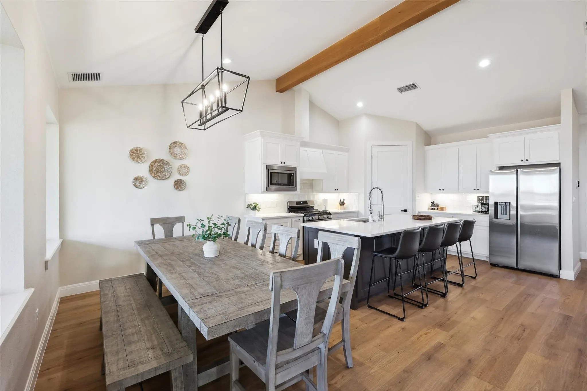 Single Family Residence For Sale in Palo Pinto County , 413 Hoot Avenue, Graford, Texas 76449, 7 Bedroom, 6 Bathroom, 4 Garage spaces, 3,920 Sqft, built in 2022, mls#21064724, Real Estate Agent in Graford, Homes For Sale in Palo Pinto county, Homes For Sale in Graford, Realtor in Graford Texas, Real Estate Brokerage Independent Realty Texas, Luminita Cordes Realtor