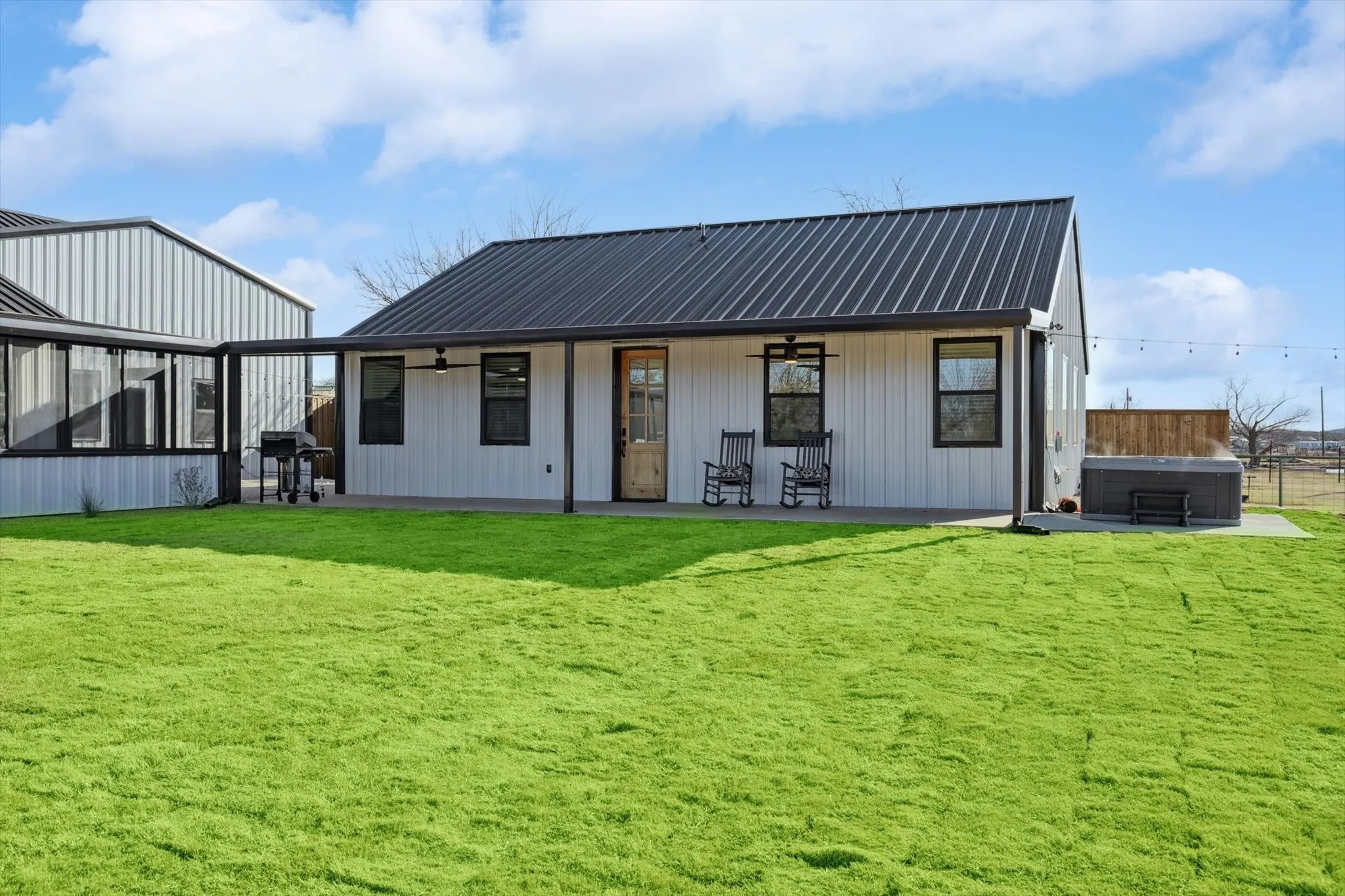 Single Family Residence For Sale in Palo Pinto County , 413 Hoot Avenue, Graford, Texas 76449, 7 Bedroom, 6 Bathroom, 4 Garage spaces, 3,920 Sqft, built in 2022, mls#21064724, Real Estate Agent in Graford, Homes For Sale in Palo Pinto county, Homes For Sale in Graford, Realtor in Graford Texas, Real Estate Brokerage Independent Realty Texas, Luminita Cordes Realtor