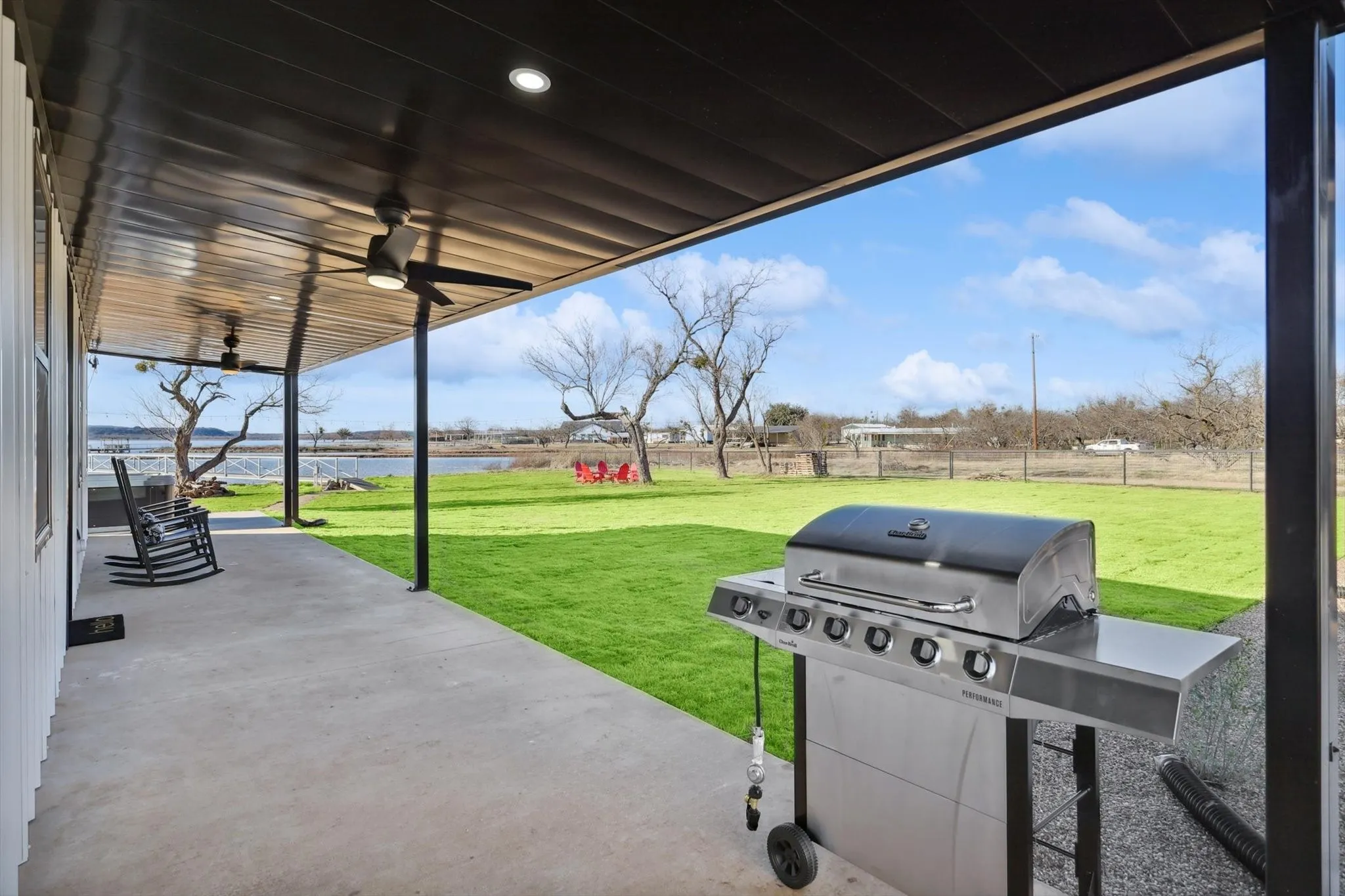 Single Family Residence For Sale in Palo Pinto County , 413 Hoot Avenue, Graford, Texas 76449, 7 Bedroom, 6 Bathroom, 4 Garage spaces, 3,920 Sqft, built in 2022, mls#21064724, Real Estate Agent in Graford, Homes For Sale in Palo Pinto county, Homes For Sale in Graford, Realtor in Graford Texas, Real Estate Brokerage Independent Realty Texas, Luminita Cordes Realtor