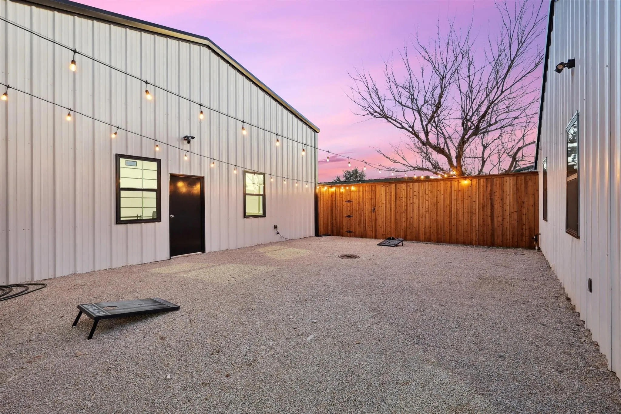 Single Family Residence For Sale in Palo Pinto County , 413 Hoot Avenue, Graford, Texas 76449, 7 Bedroom, 6 Bathroom, 4 Garage spaces, 3,920 Sqft, built in 2022, mls#21064724, Real Estate Agent in Graford, Homes For Sale in Palo Pinto county, Homes For Sale in Graford, Realtor in Graford Texas, Real Estate Brokerage Independent Realty Texas, Luminita Cordes Realtor