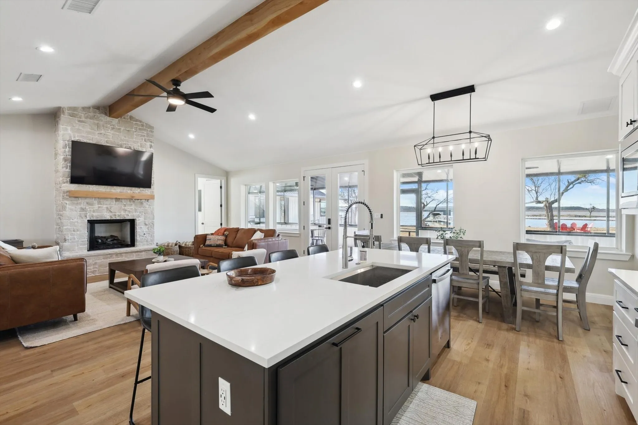 Single Family Residence For Sale in Palo Pinto County , 413 Hoot Avenue, Graford, Texas 76449, 7 Bedroom, 6 Bathroom, 4 Garage spaces, 3,920 Sqft, built in 2022, mls#21064724, Real Estate Agent in Graford, Homes For Sale in Palo Pinto county, Homes For Sale in Graford, Realtor in Graford Texas, Real Estate Brokerage Independent Realty Texas, Luminita Cordes Realtor