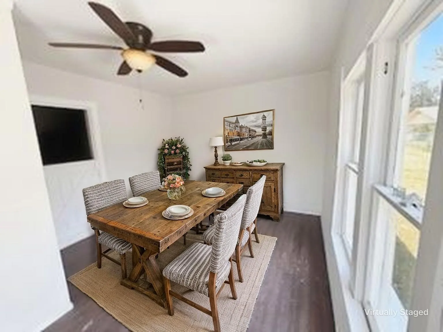Single Family Residence For Sale in Hunt County , 1210 Monroe Street, Commerce, Texas 75428, 4 Bedroom, 2 Bathroom, Garage spaces, 2,185 Sqft, built in 1905, mls#21063259, Real Estate Agent in Commerce, Homes For Sale in Hunt county, Homes For Sale in Commerce, Realtor in Commerce Texas, Real Estate Brokerage Independent Realty Texas, Luminita Cordes Realtor