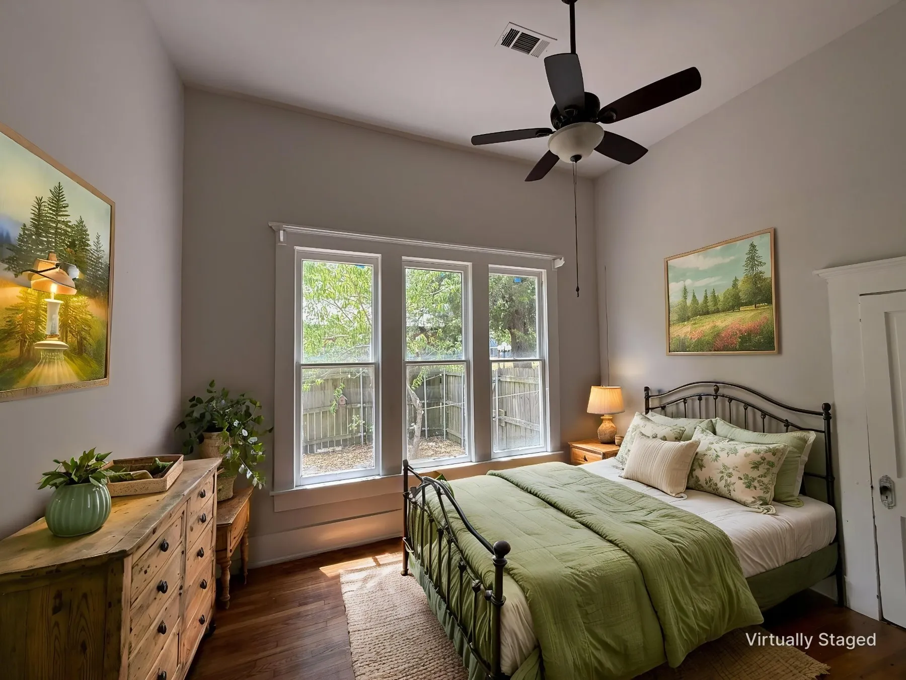 Single Family Residence For Sale in Hunt County , 1210 Monroe Street, Commerce, Texas 75428, 4 Bedroom, 2 Bathroom, Garage spaces, 2,185 Sqft, built in 1905, mls#21063259, Real Estate Agent in Commerce, Homes For Sale in Hunt county, Homes For Sale in Commerce, Realtor in Commerce Texas, Real Estate Brokerage Independent Realty Texas, Luminita Cordes Realtor