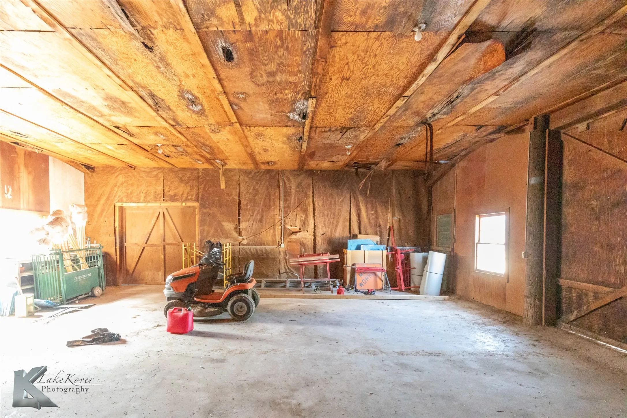 Industrial For Rent in Taylor County , 133 A S Treadaway Boulevard, Abilene, Texas 79602, 0, 0, Garage spaces, 0 Sqft, built in 1962, Preowned, Price $6,500, mls#21061269, Real Estate Agent in Abilene, Homes For Rent in Taylor county, Homes For Rent in Abilene, Realtor in Abilene Texas, Real Estate Brokerage Independent Realty Texas, Luminita Cordes Realtor