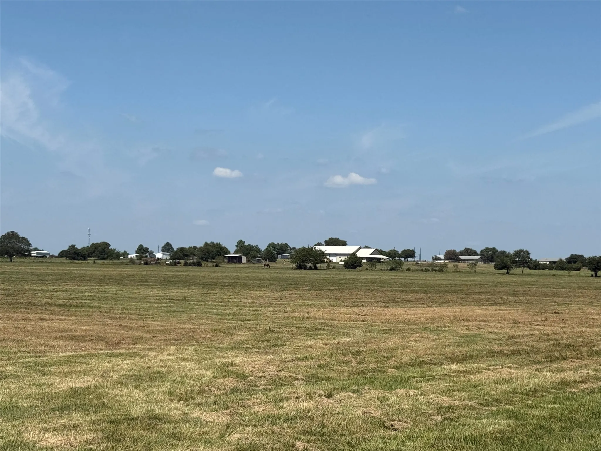 Farm For Sale in Grayson County , 808 W Line Road, Whitesboro, Texas 76273, 3 Bedrooms, 3 Bathrooms, Garage spaces, 2,000 Sqft, built in 2007, Preowned, Price $3,500,000, mls#21065085, Real Estate Agent in Whitesboro, Homes For Sale in Grayson county, Homes For Sale in Whitesboro, Realtor in Whitesboro Texas, Real Estate Brokerage Independent Realty Texas, Luminita Cordes Realtor