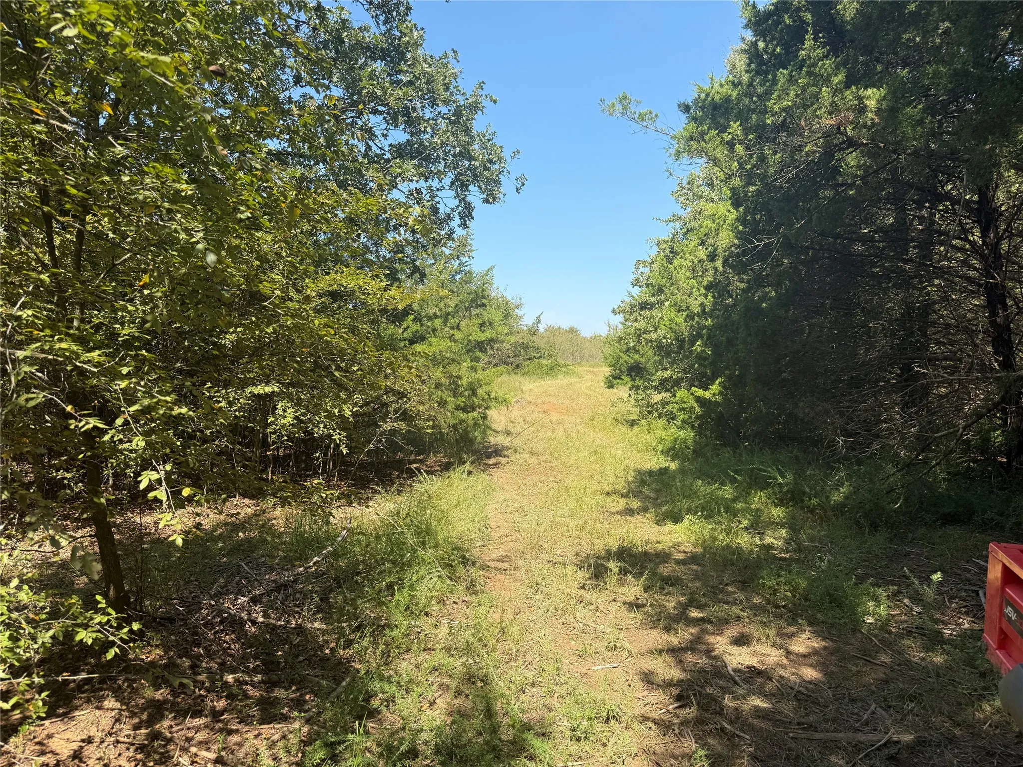 Farm For Sale in Grayson County , 808 W Line Road, Whitesboro, Texas 76273, 3 Bedrooms, 3 Bathrooms, Garage spaces, 2,000 Sqft, built in 2007, Preowned, Price $3,500,000, mls#21065085, Real Estate Agent in Whitesboro, Homes For Sale in Grayson county, Homes For Sale in Whitesboro, Realtor in Whitesboro Texas, Real Estate Brokerage Independent Realty Texas, Luminita Cordes Realtor