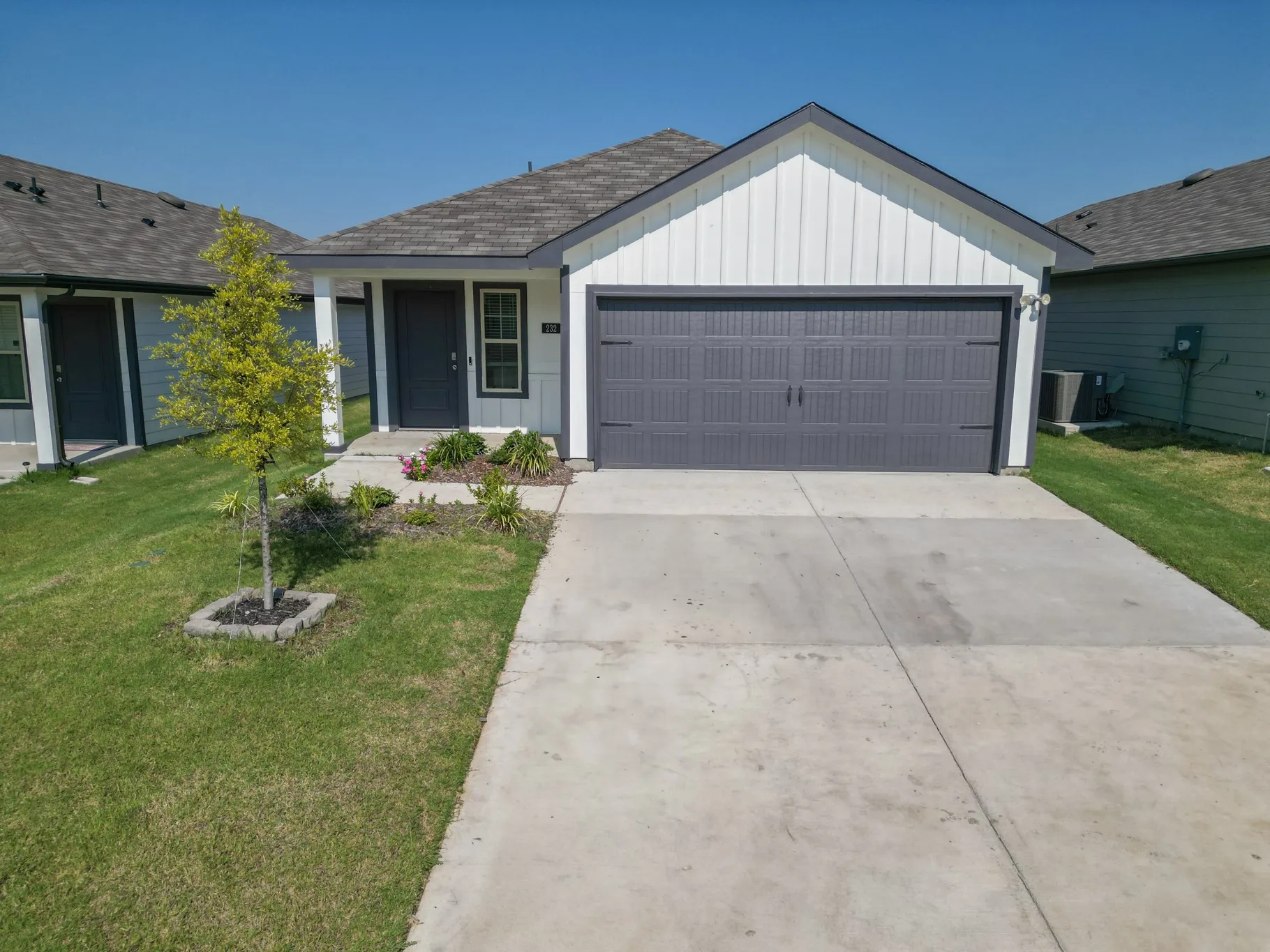 Single Family Residence For Sale in Rockwall County , 232 Vitex Drive, Royse City, Texas 75189, 3 Bedroom, 2 Bathroom, 2 Garage spaces, 1,488 Sqft, built in 2024, mls#21063256, Real Estate Agent in Royse City, Homes For Sale in Rockwall county, Homes For Sale in Royse City, Realtor in Royse City Texas, Real Estate Brokerage Independent Realty Texas, Luminita Cordes Realtor
