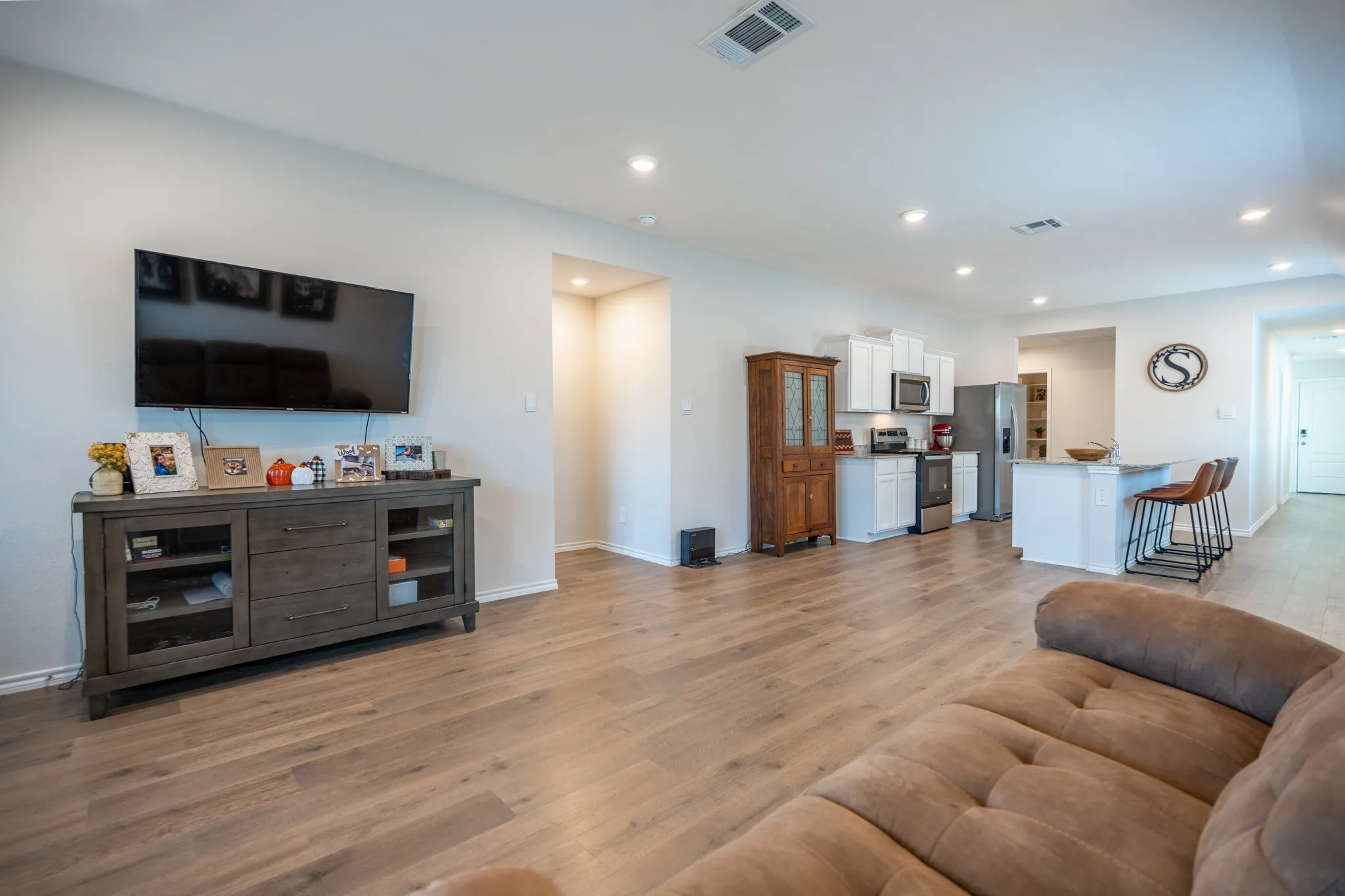 Single Family Residence For Sale in Rockwall County , 232 Vitex Drive, Royse City, Texas 75189, 3 Bedroom, 2 Bathroom, 2 Garage spaces, 1,488 Sqft, built in 2024, mls#21063256, Real Estate Agent in Royse City, Homes For Sale in Rockwall county, Homes For Sale in Royse City, Realtor in Royse City Texas, Real Estate Brokerage Independent Realty Texas, Luminita Cordes Realtor