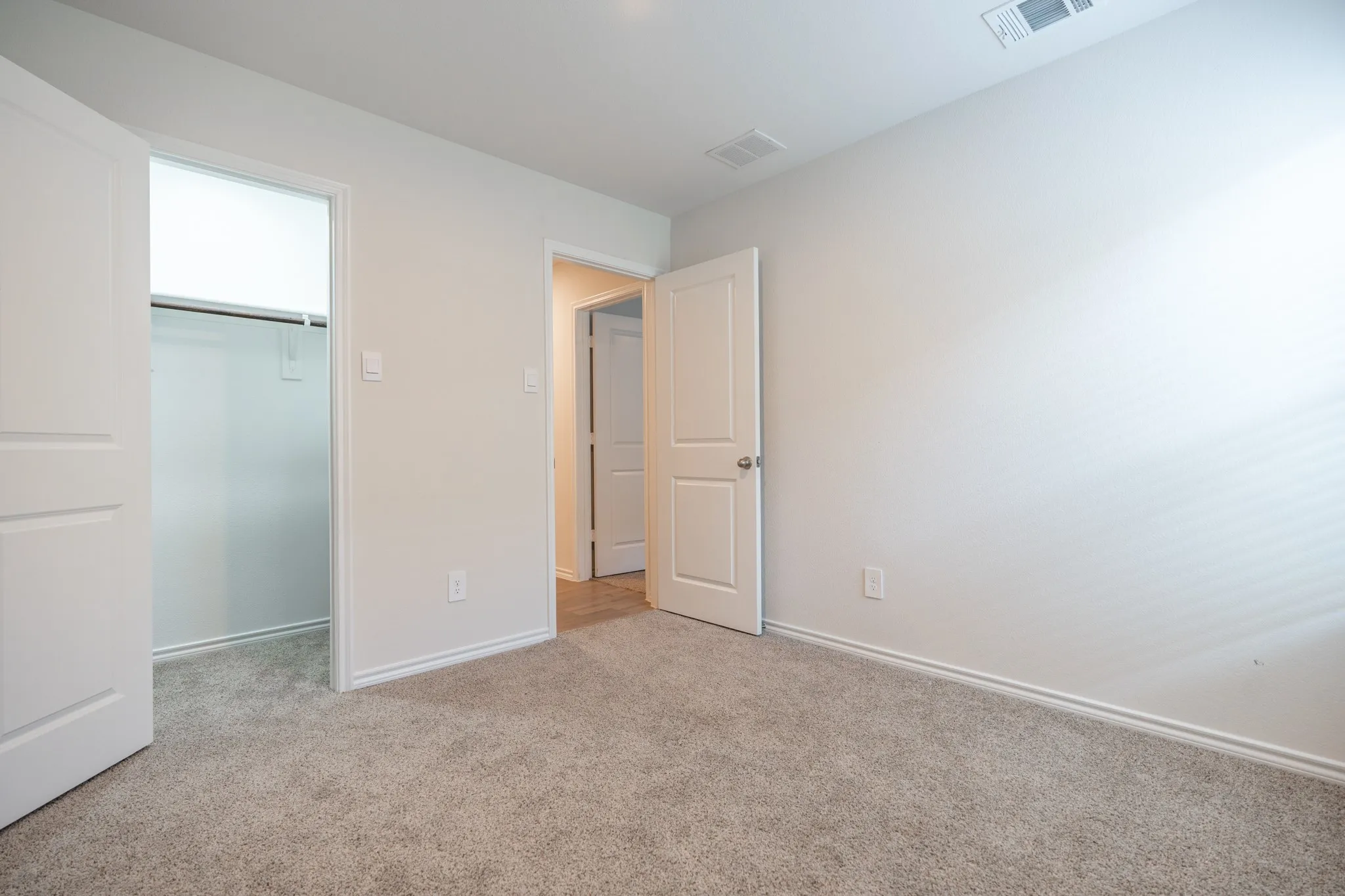 Single Family Residence For Sale in Rockwall County , 232 Vitex Drive, Royse City, Texas 75189, 3 Bedroom, 2 Bathroom, 2 Garage spaces, 1,488 Sqft, built in 2024, mls#21063256, Real Estate Agent in Royse City, Homes For Sale in Rockwall county, Homes For Sale in Royse City, Realtor in Royse City Texas, Real Estate Brokerage Independent Realty Texas, Luminita Cordes Realtor