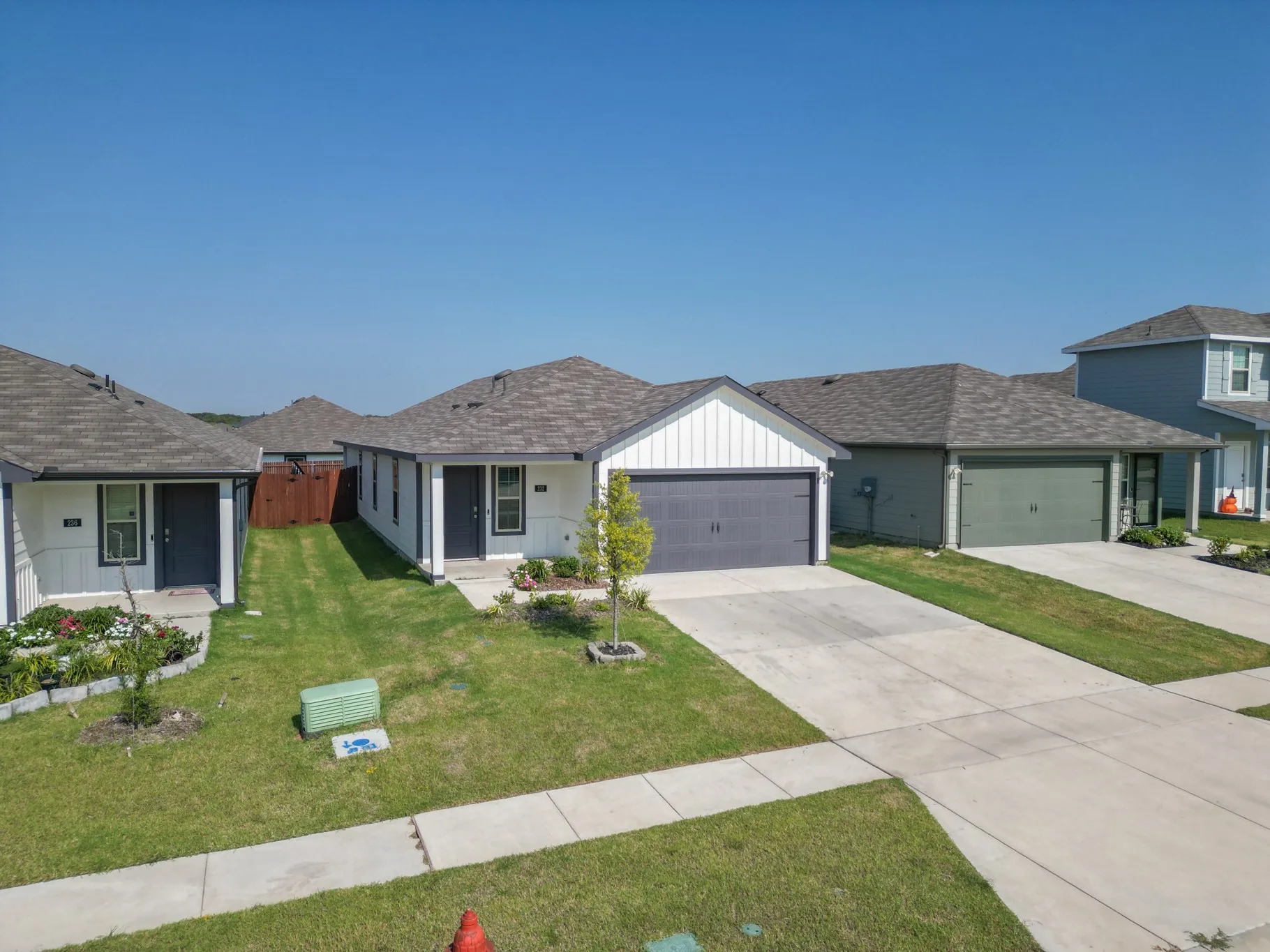 Single Family Residence For Sale in Rockwall County , 232 Vitex Drive, Royse City, Texas 75189, 3 Bedroom, 2 Bathroom, 2 Garage spaces, 1,488 Sqft, built in 2024, mls#21063256, Real Estate Agent in Royse City, Homes For Sale in Rockwall county, Homes For Sale in Royse City, Realtor in Royse City Texas, Real Estate Brokerage Independent Realty Texas, Luminita Cordes Realtor
