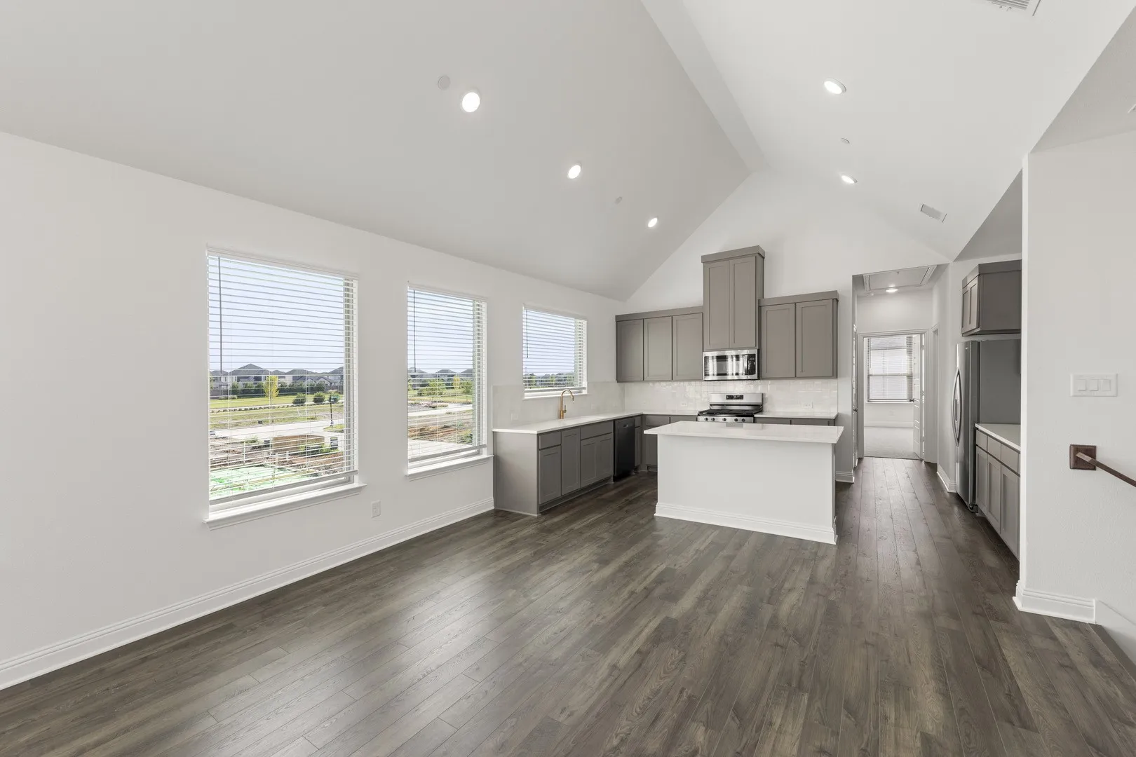 12. 2526 Campden - Dining