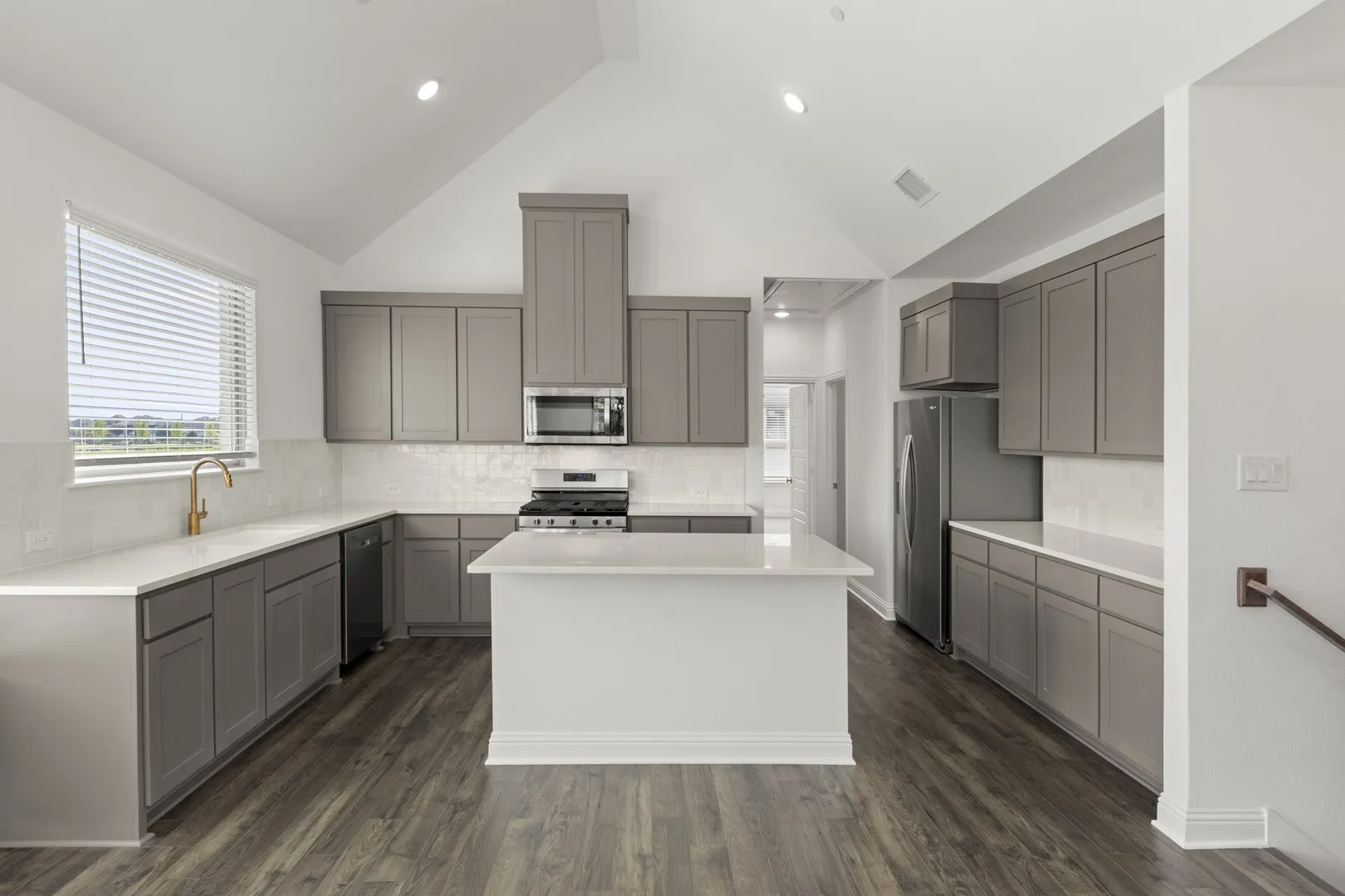 15. 2526 Campden - Kitchen