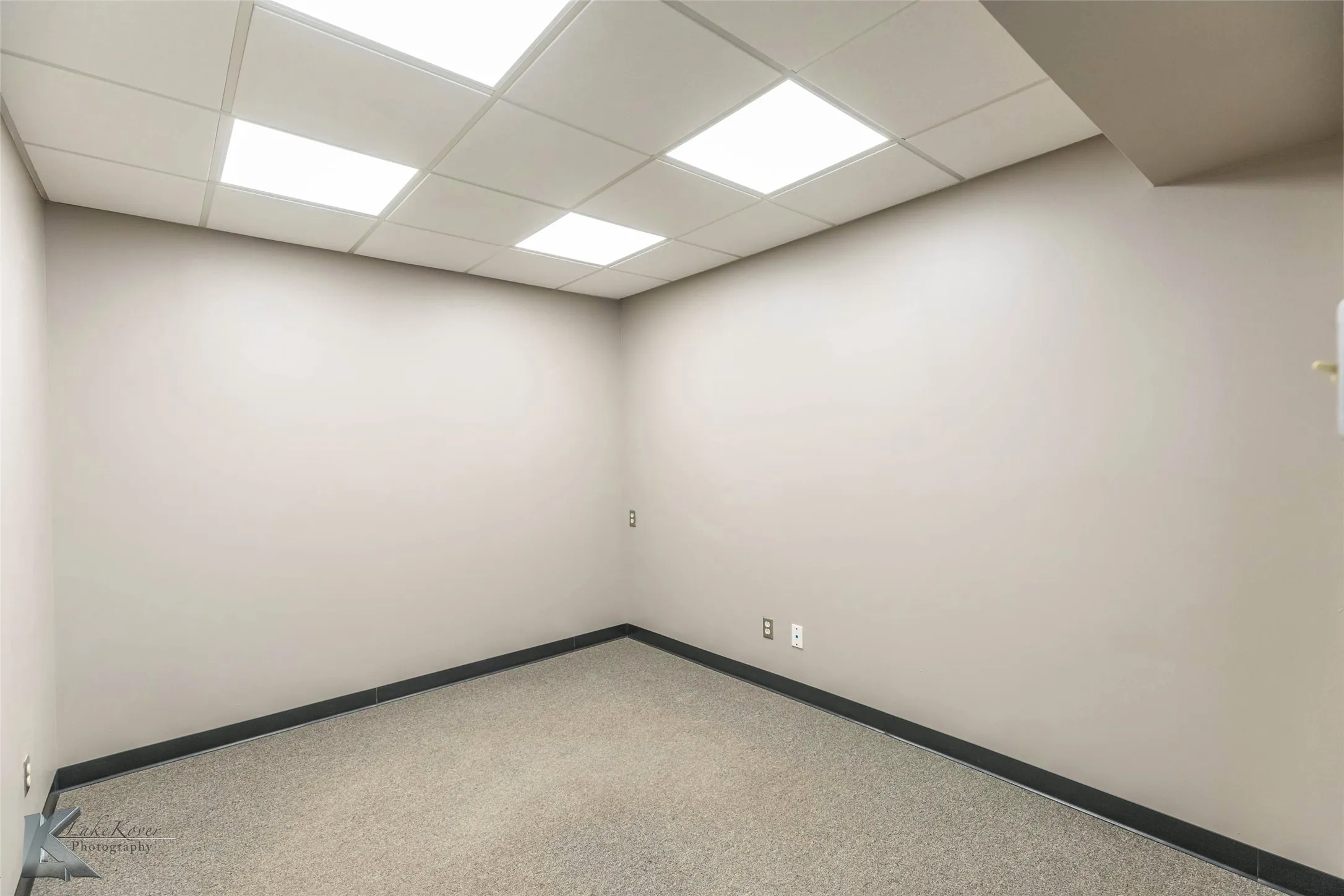 Office For Sale in Taylor County , 718 Cedar Street, Abilene, Texas 79601, 0, 0, Garage spaces, 0 Sqft, built in 1975, mls#21066264, Real Estate Agent in Abilene, Homes For Sale in Taylor county, Homes For Sale in Abilene, Realtor in Abilene Texas, Real Estate Brokerage Independent Realty Texas, Luminita Cordes Realtor