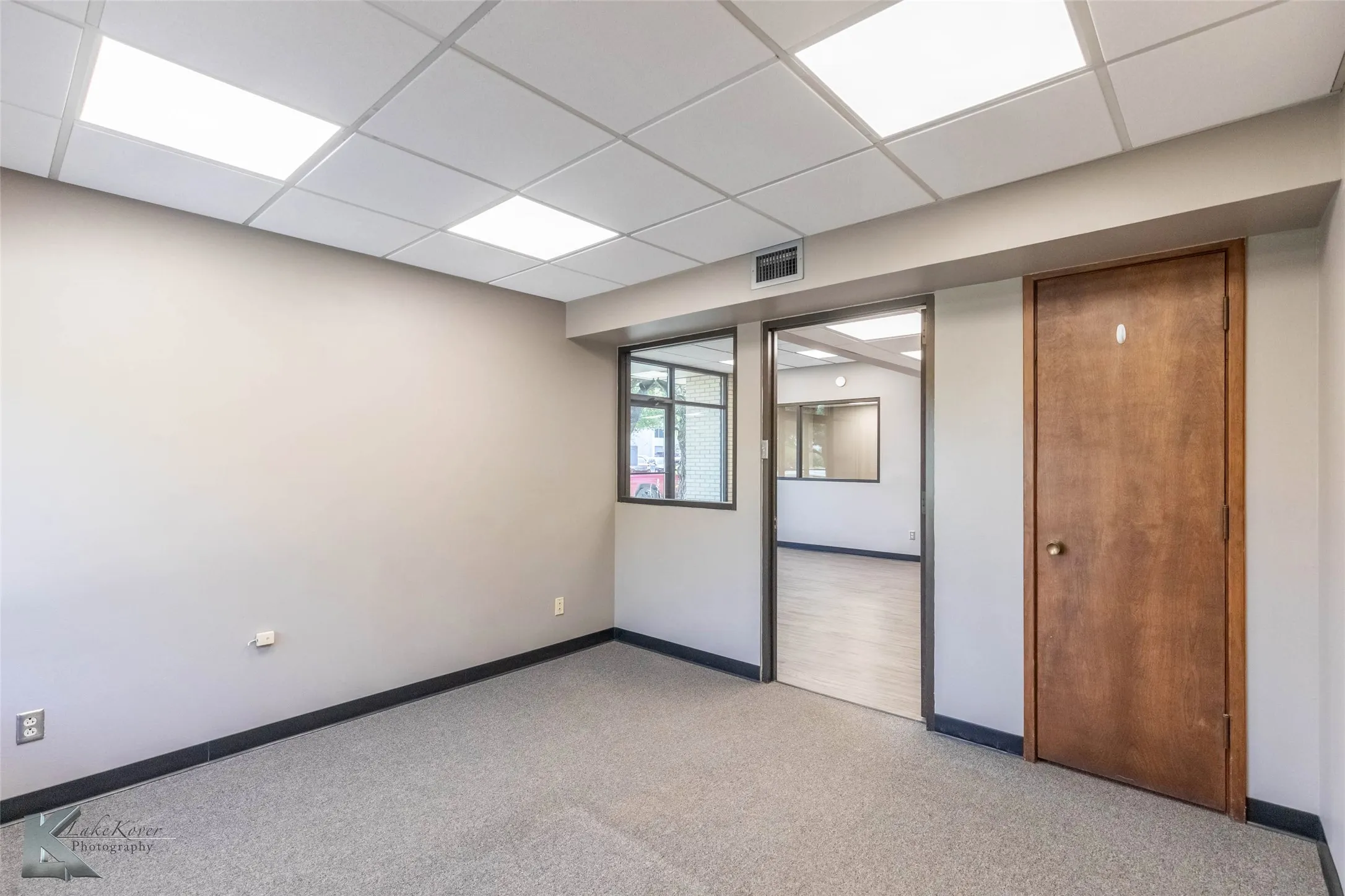 Office For Sale in Taylor County , 718 Cedar Street, Abilene, Texas 79601, 0, 0, Garage spaces, 0 Sqft, built in 1975, mls#21066264, Real Estate Agent in Abilene, Homes For Sale in Taylor county, Homes For Sale in Abilene, Realtor in Abilene Texas, Real Estate Brokerage Independent Realty Texas, Luminita Cordes Realtor