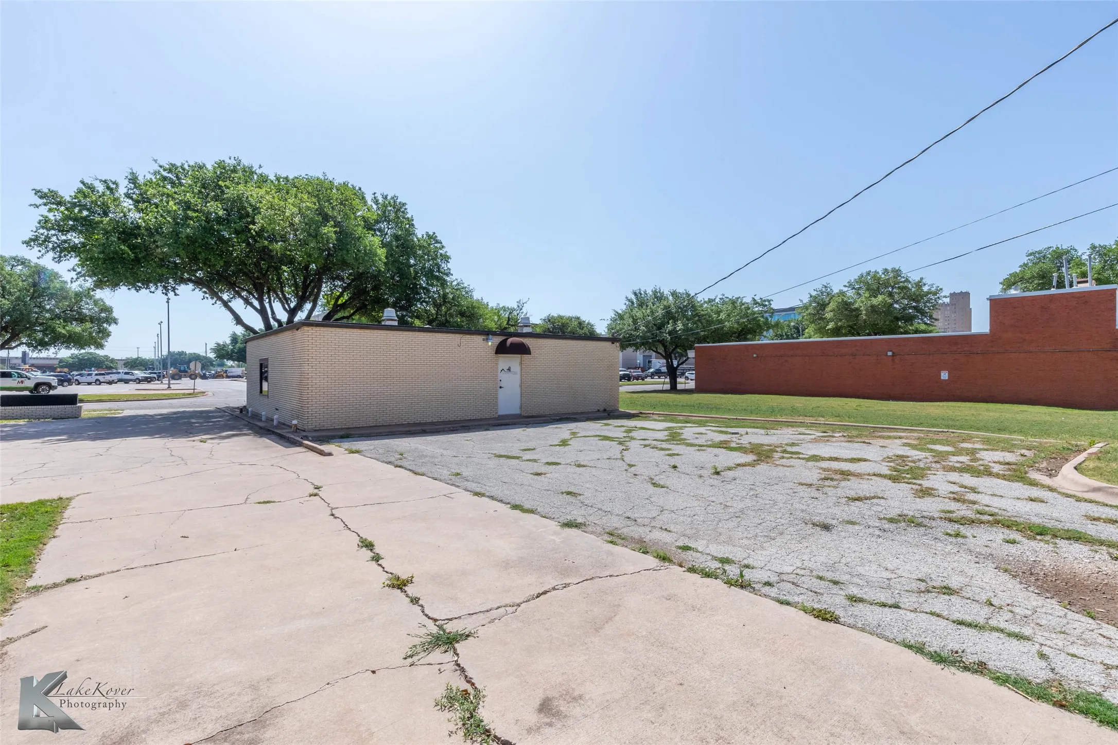 Office For Sale in Taylor County , 718 Cedar Street, Abilene, Texas 79601, 0, 0, Garage spaces, 0 Sqft, built in 1975, mls#21066264, Real Estate Agent in Abilene, Homes For Sale in Taylor county, Homes For Sale in Abilene, Realtor in Abilene Texas, Real Estate Brokerage Independent Realty Texas, Luminita Cordes Realtor