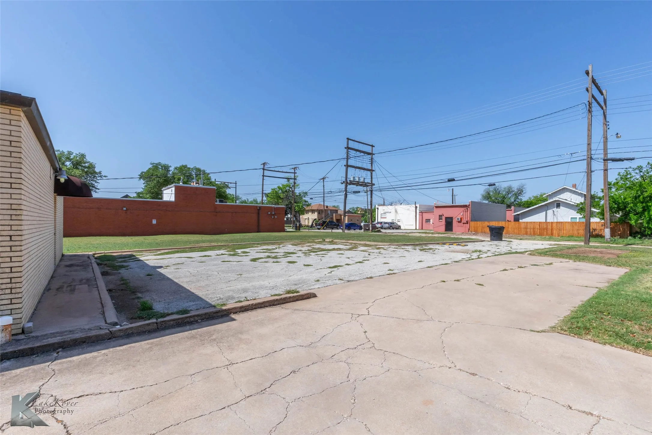Office For Sale in Taylor County , 718 Cedar Street, Abilene, Texas 79601, 0, 0, Garage spaces, 0 Sqft, built in 1975, mls#21066264, Real Estate Agent in Abilene, Homes For Sale in Taylor county, Homes For Sale in Abilene, Realtor in Abilene Texas, Real Estate Brokerage Independent Realty Texas, Luminita Cordes Realtor