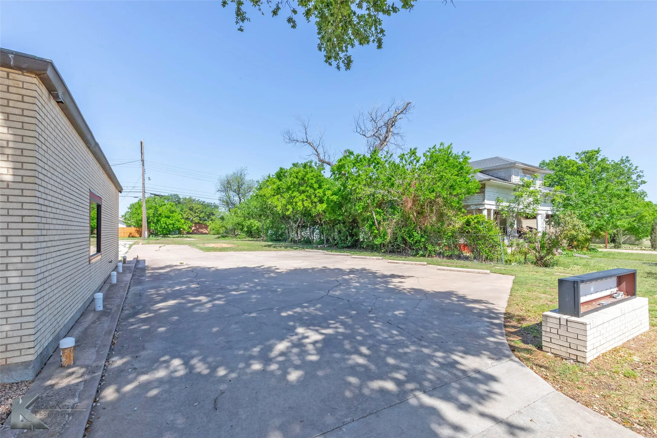 Office For Sale in Taylor County , 718 Cedar Street, Abilene, Texas 79601, 0, 0, Garage spaces, 0 Sqft, built in 1975, mls#21066264, Real Estate Agent in Abilene, Homes For Sale in Taylor county, Homes For Sale in Abilene, Realtor in Abilene Texas, Real Estate Brokerage Independent Realty Texas, Luminita Cordes Realtor
